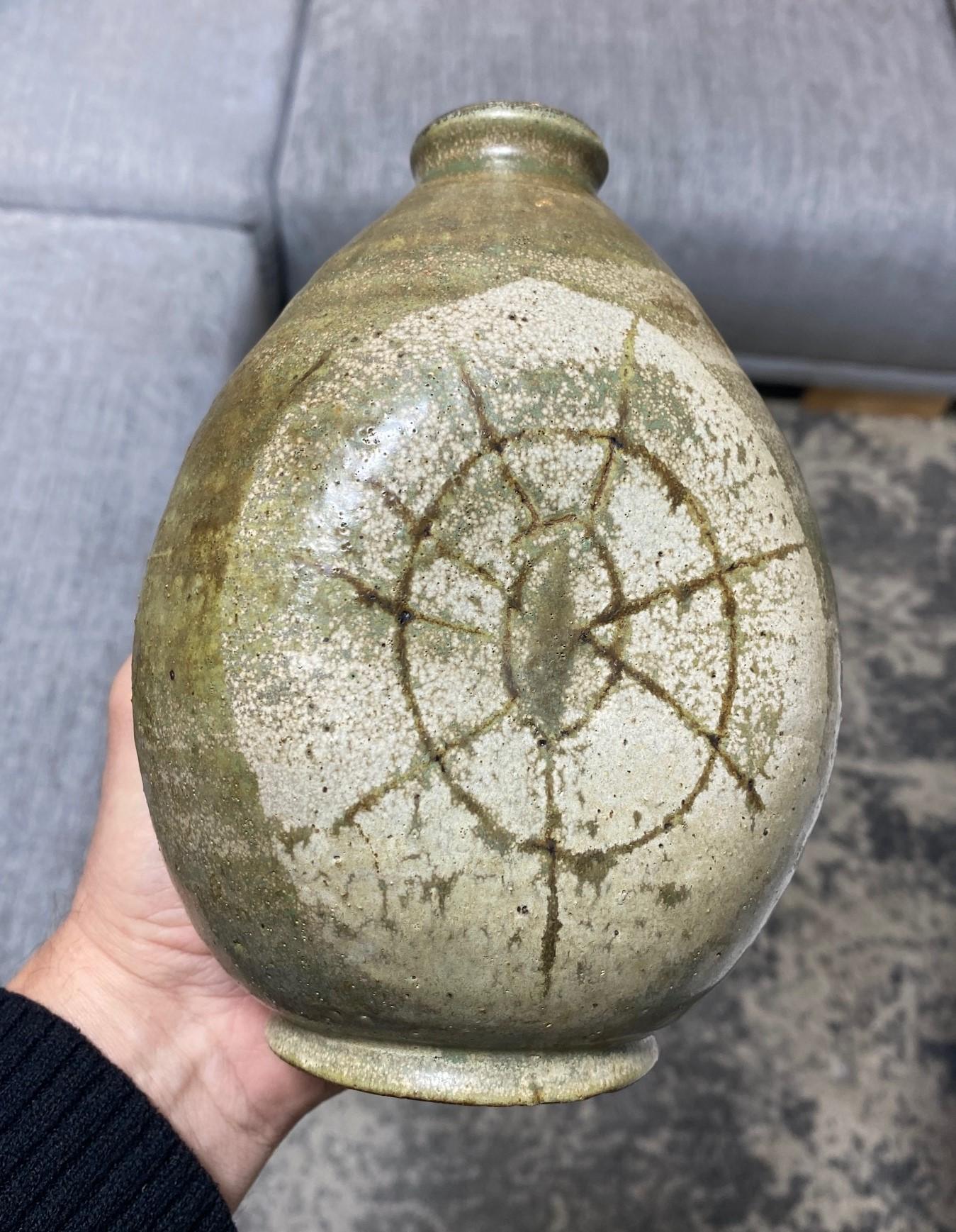 Frances Senska Signed Mid-Century Modern Montana Studio Pottery 3 Sided Art Vase 9