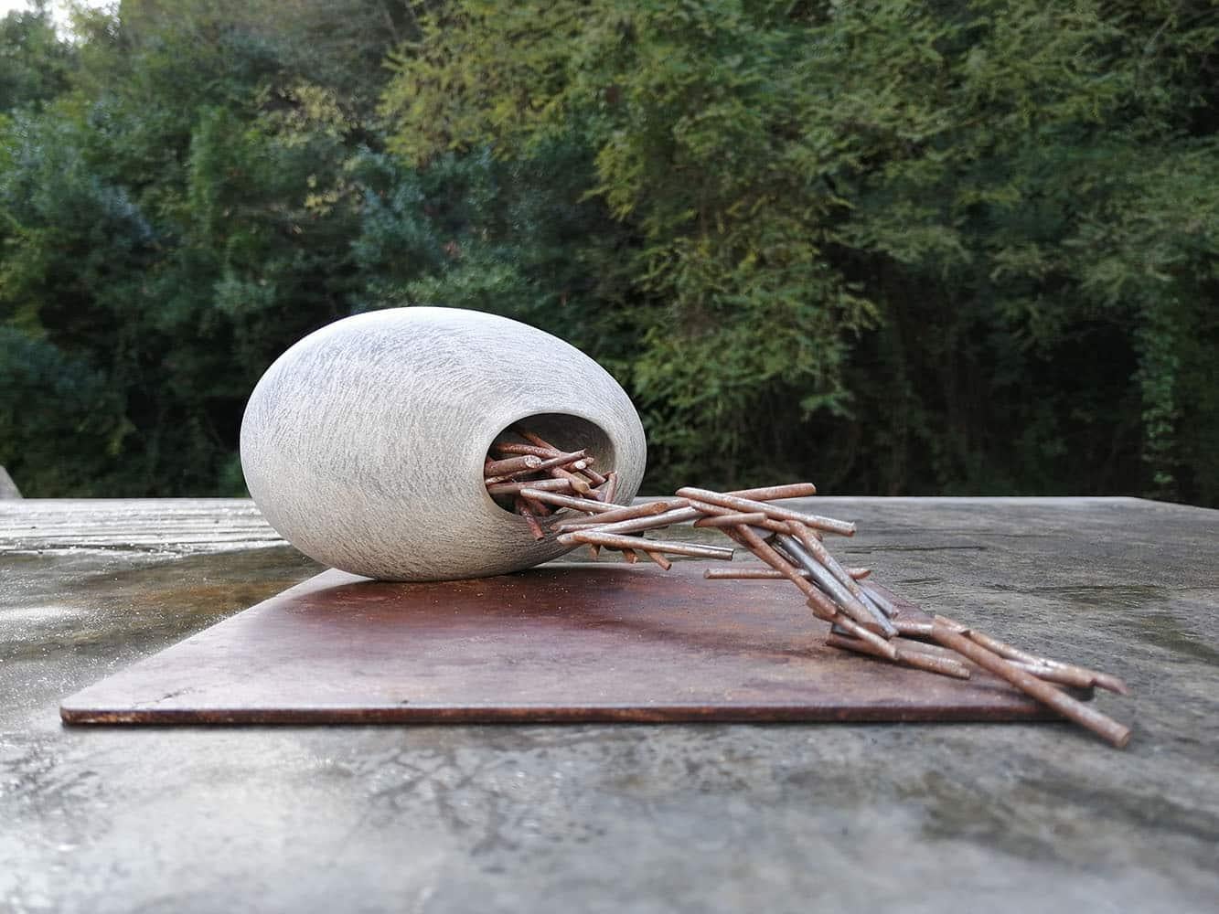 Comfort zone by Francesca Bernardini - Abstract sculpture, Bardiglio marble For Sale 3