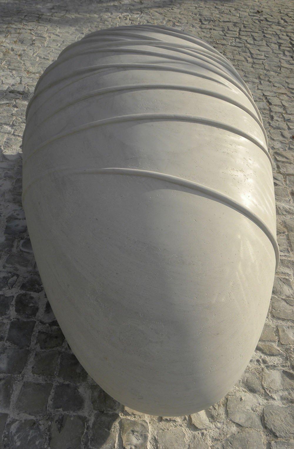 Evolution von Francesca Bernardini – große Marmorskulptur, abstrakt im Angebot 4