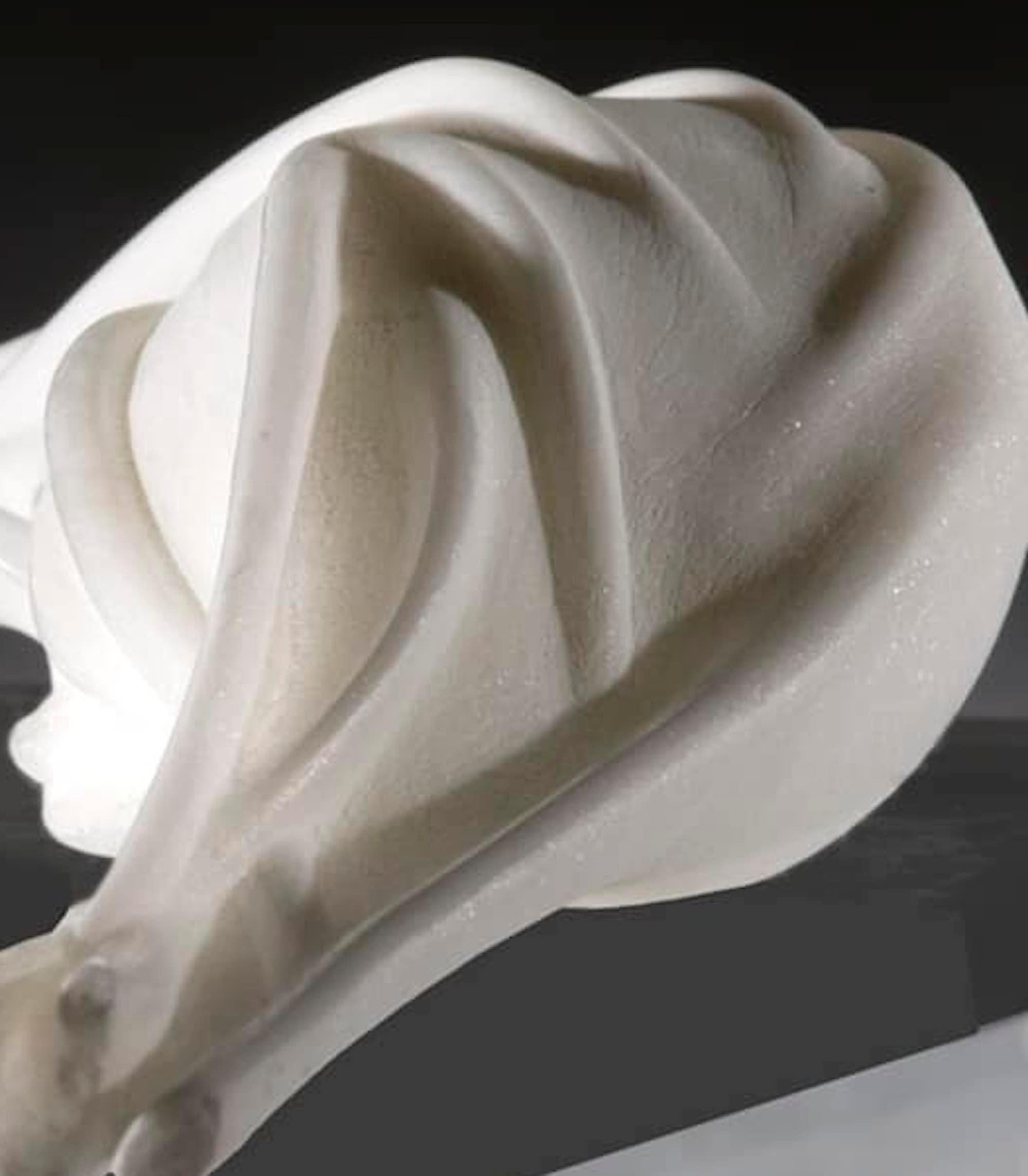 Misterio de Francesca Bernardini - Escultura abstracta, mármol de Carrara, liso en venta 2