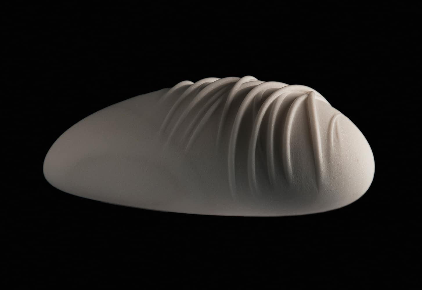Nasaghi by Francesca Bernardini - Abstract sculpture, Carrara marble, smooth For Sale 1