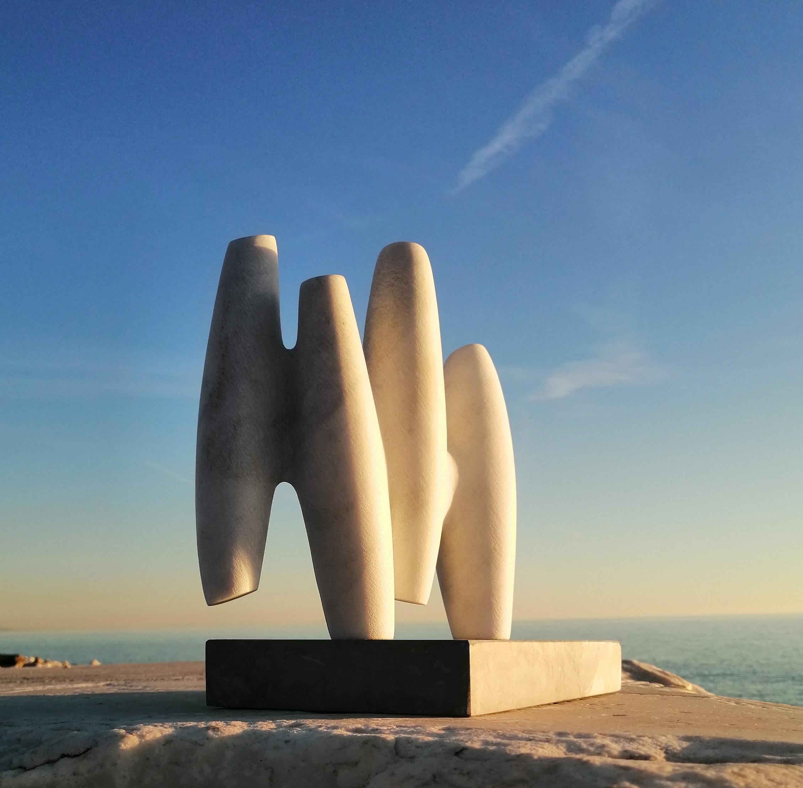 « Neighbors » de Francesca Bernardini, sculpture abstraite, marbre blanc de Carrare en vente 5