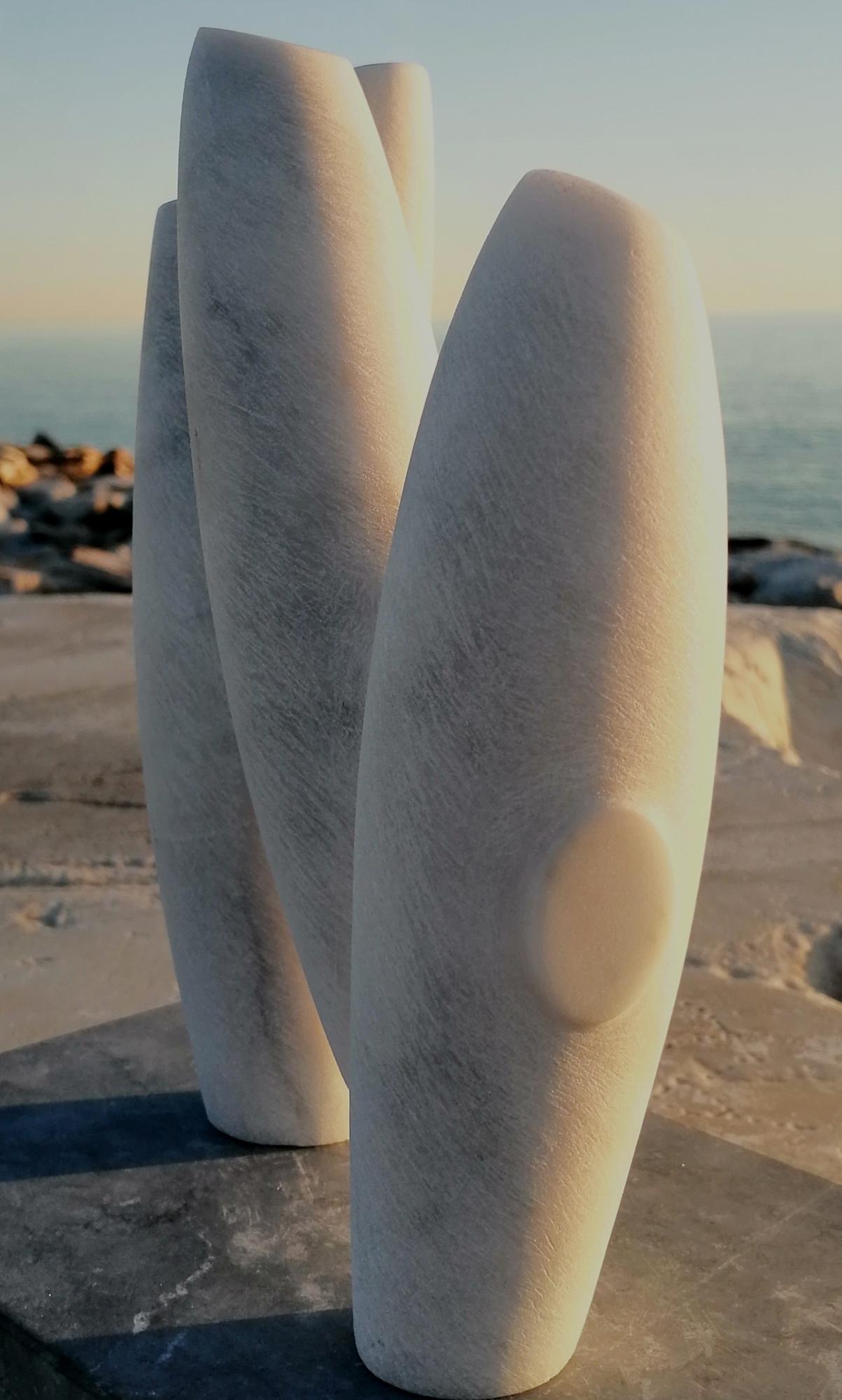 « Neighbors » de Francesca Bernardini, sculpture abstraite, marbre blanc de Carrare en vente 6