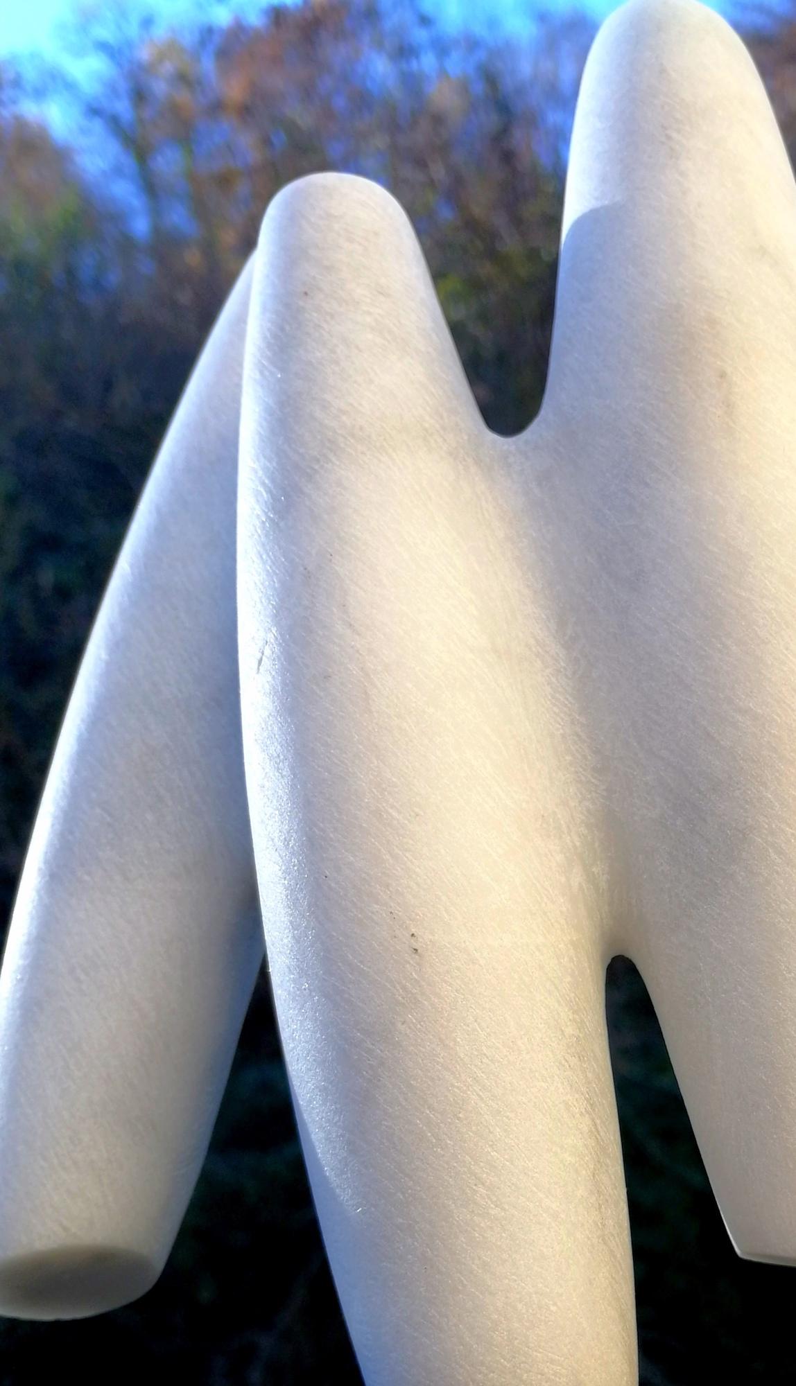 « Neighbors » de Francesca Bernardini, sculpture abstraite, marbre blanc de Carrare en vente 7