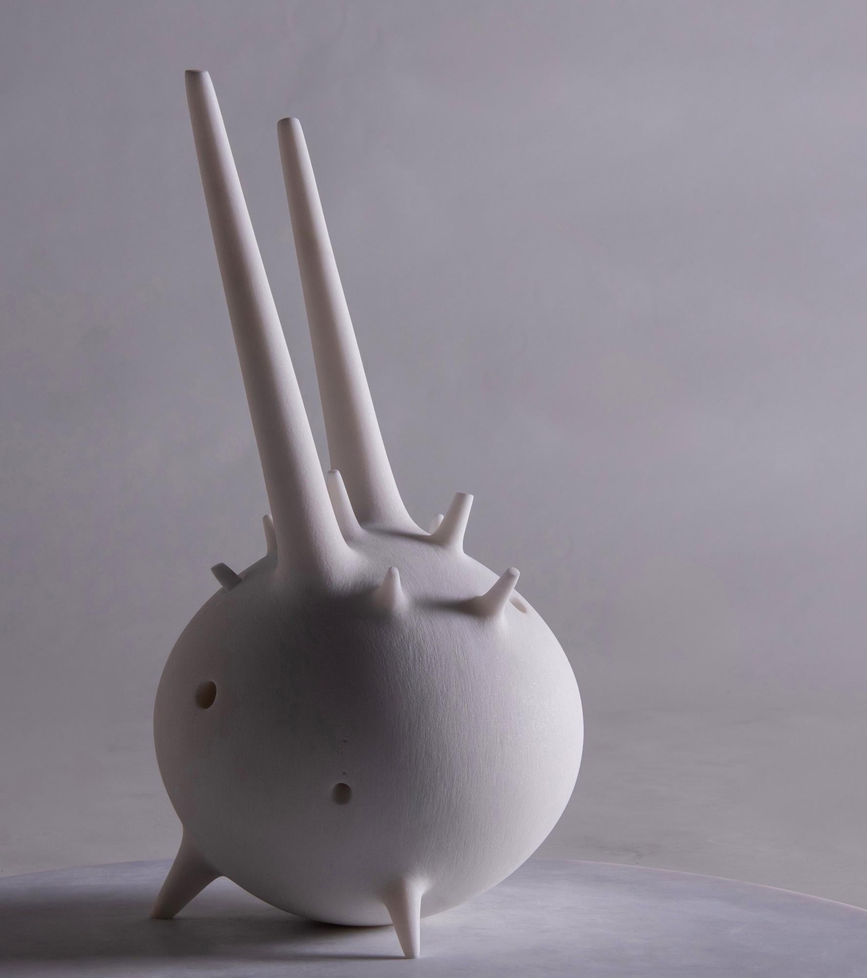 Poder de la naturaleza II de Francesca Bernardini - Escultura abstracta de mármol en venta 1