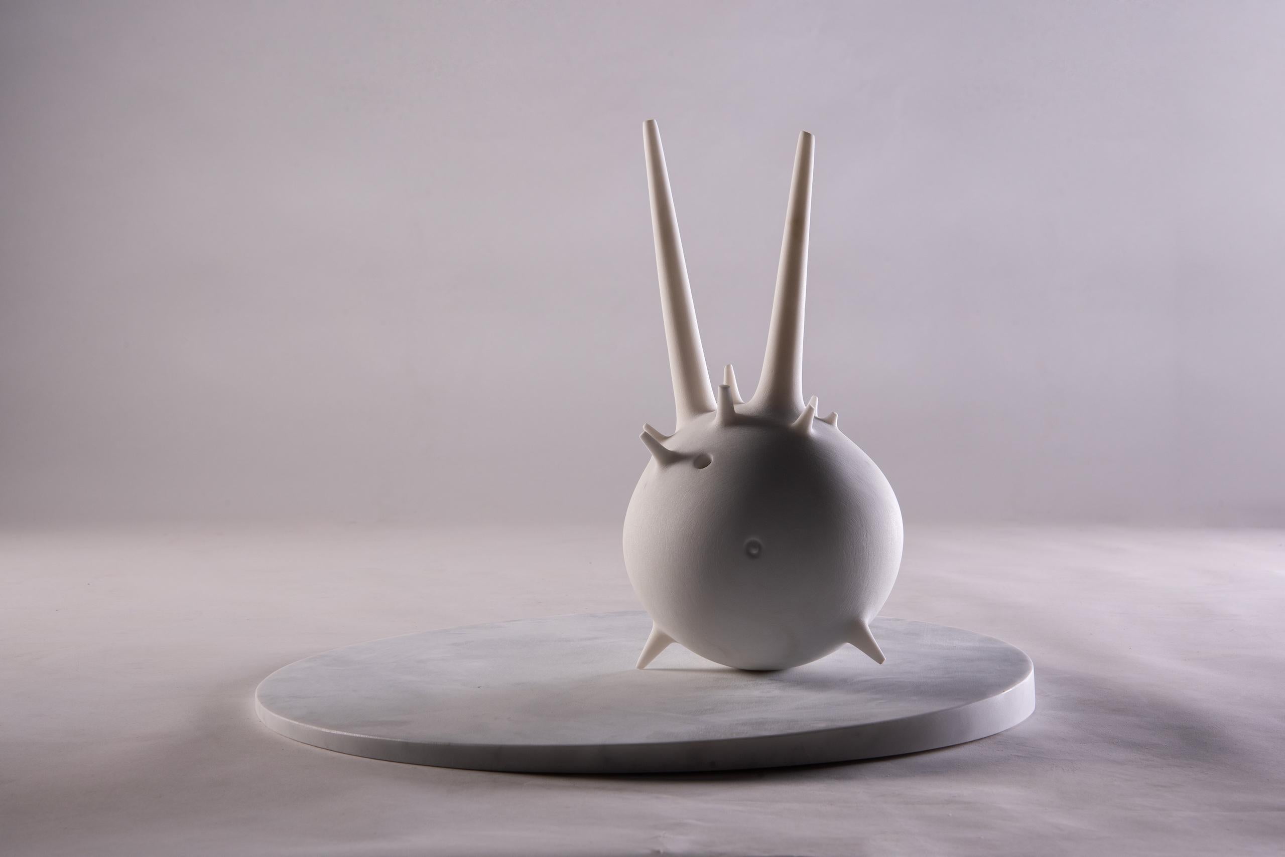 Poder de la naturaleza II de Francesca Bernardini - Escultura abstracta de mármol en venta 3