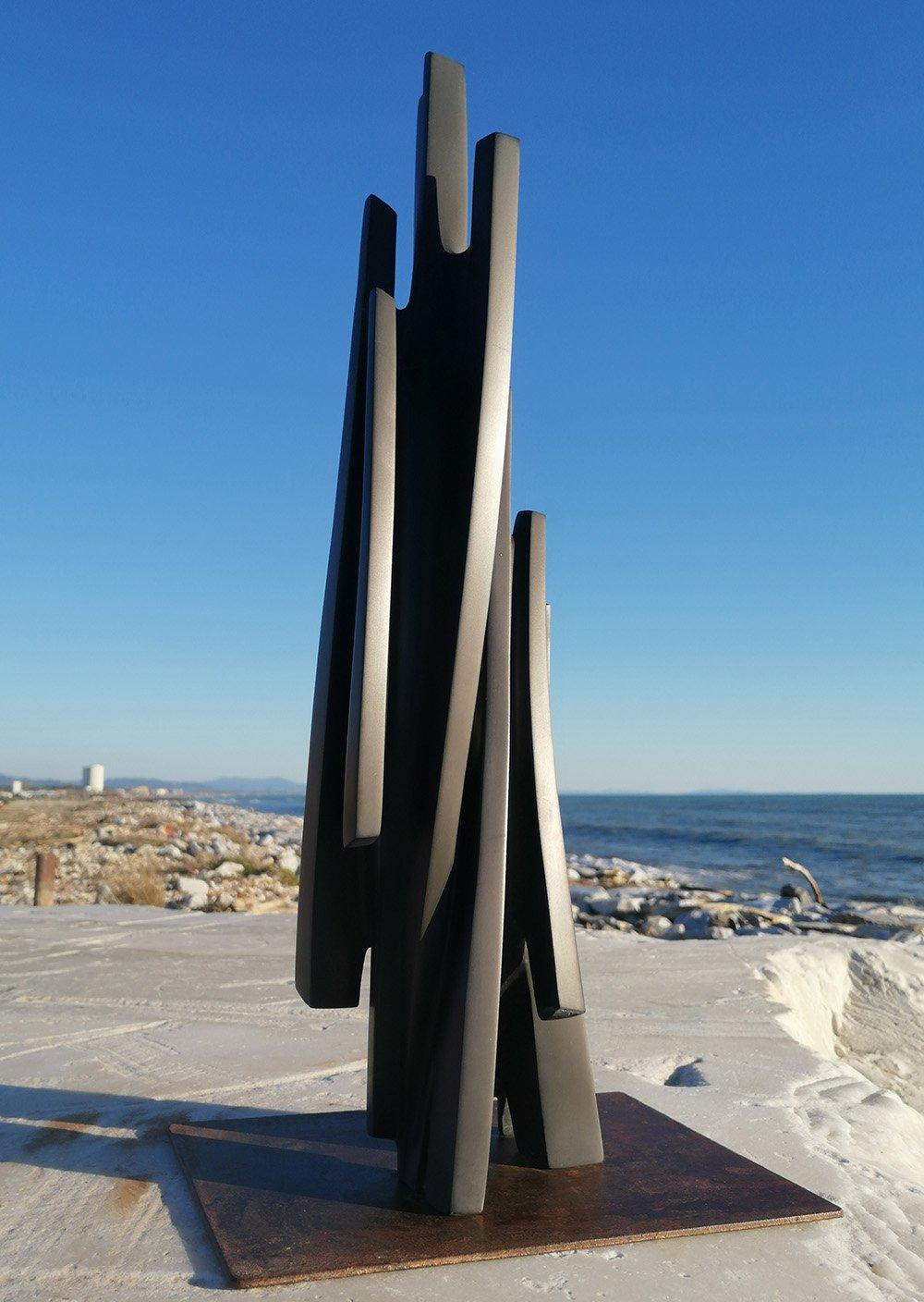 Unis par Francesca Bernardini - Sculpture abstraite, marbre noir en vente 1