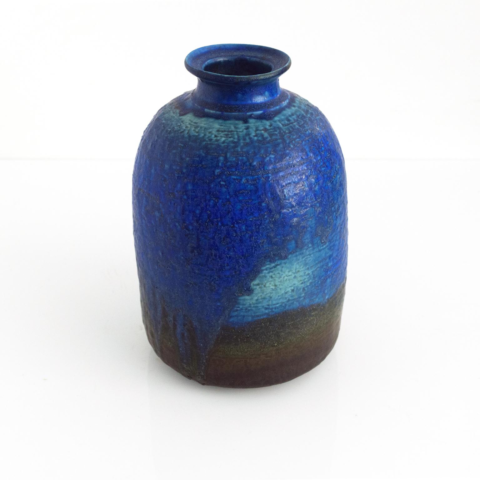 Hand-Crafted Francesca Mascitti-Lindh Hand Thrown Stoneware Vase Scandinavian Modern, Arabia  For Sale