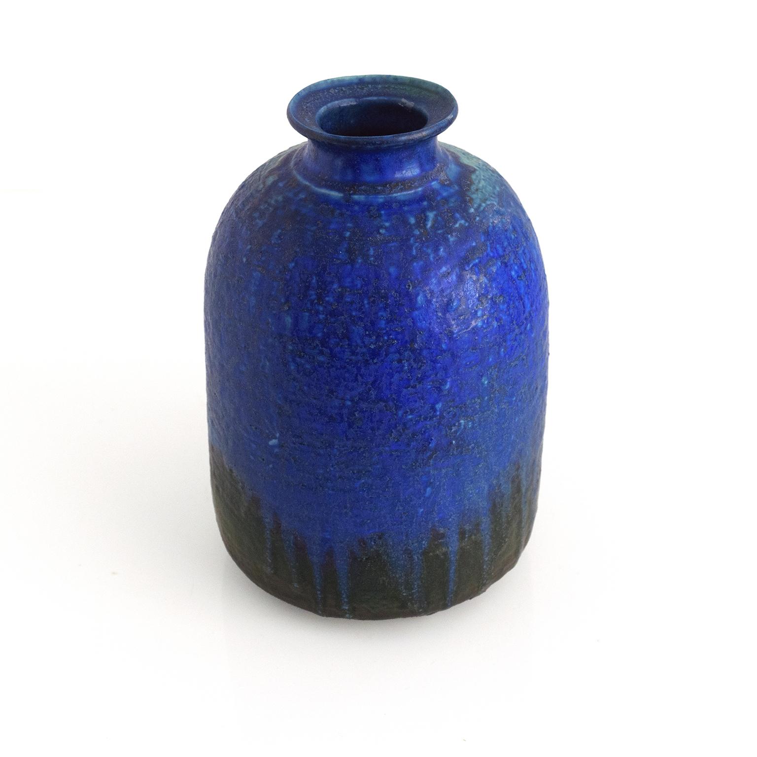 Francesca Mascitti-Lindh Hand Thrown Stoneware Vase Scandinavian Modern, Arabia  In Good Condition For Sale In New York, NY
