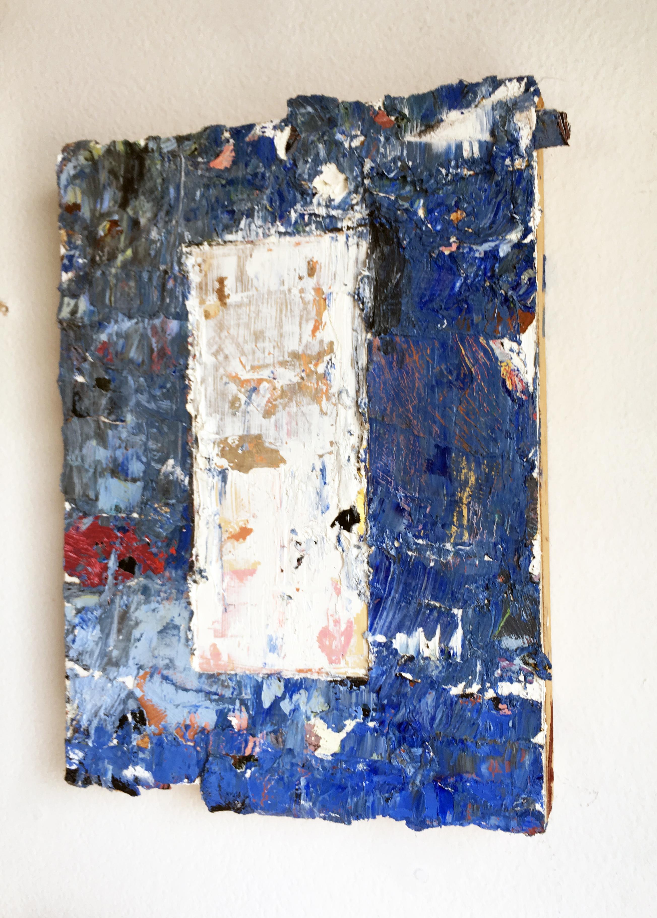 « Door #22 (Paint) », huile sur panneau de bois, couches d'empâtement bleu, porte urbaine abstraite - Abstrait Painting par Francesca Reyes