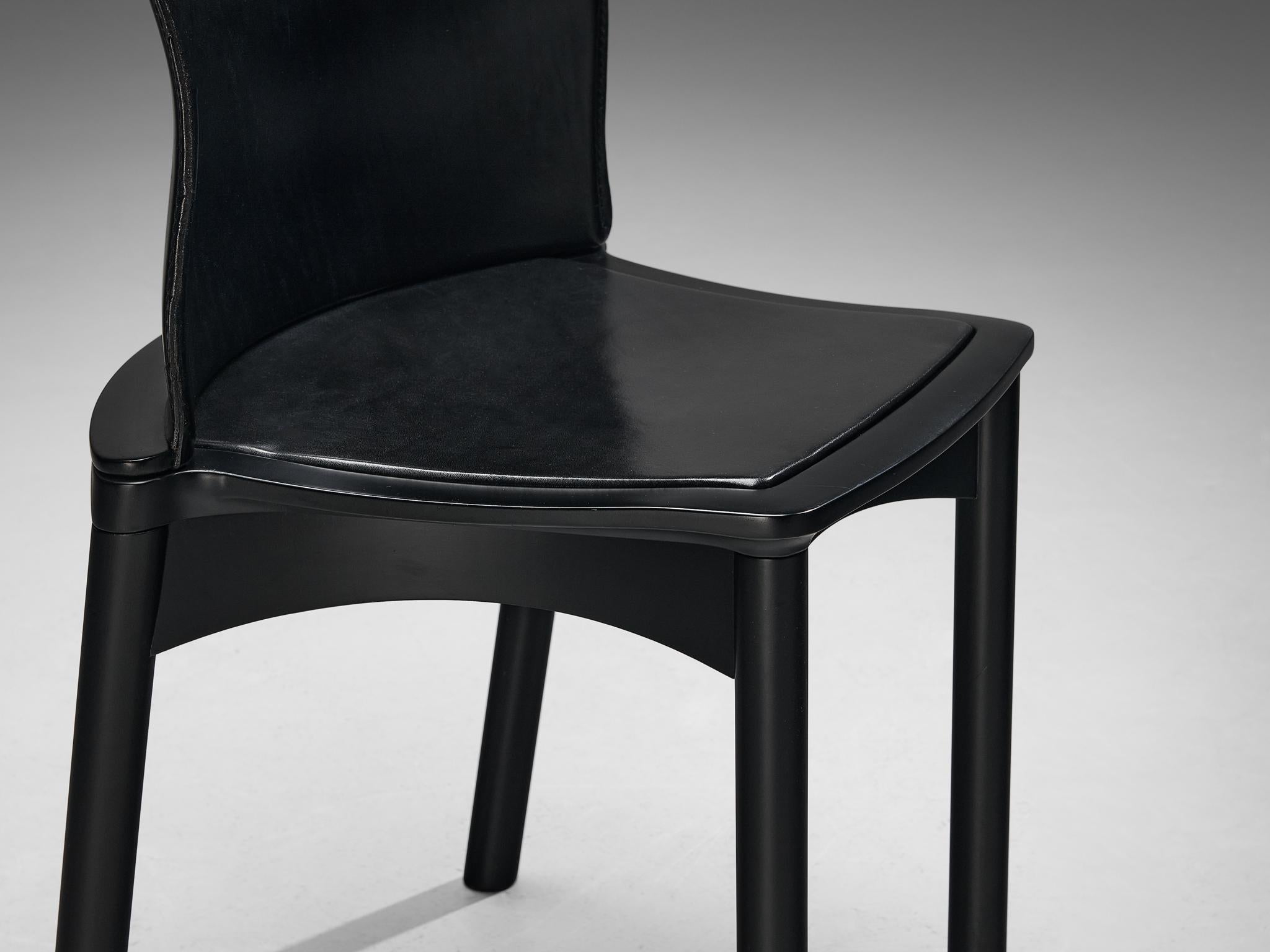 Francesco Binfaré pour Cassina Ensemble de quatre chaises de salle à manger 'Hock' en noir en vente 5