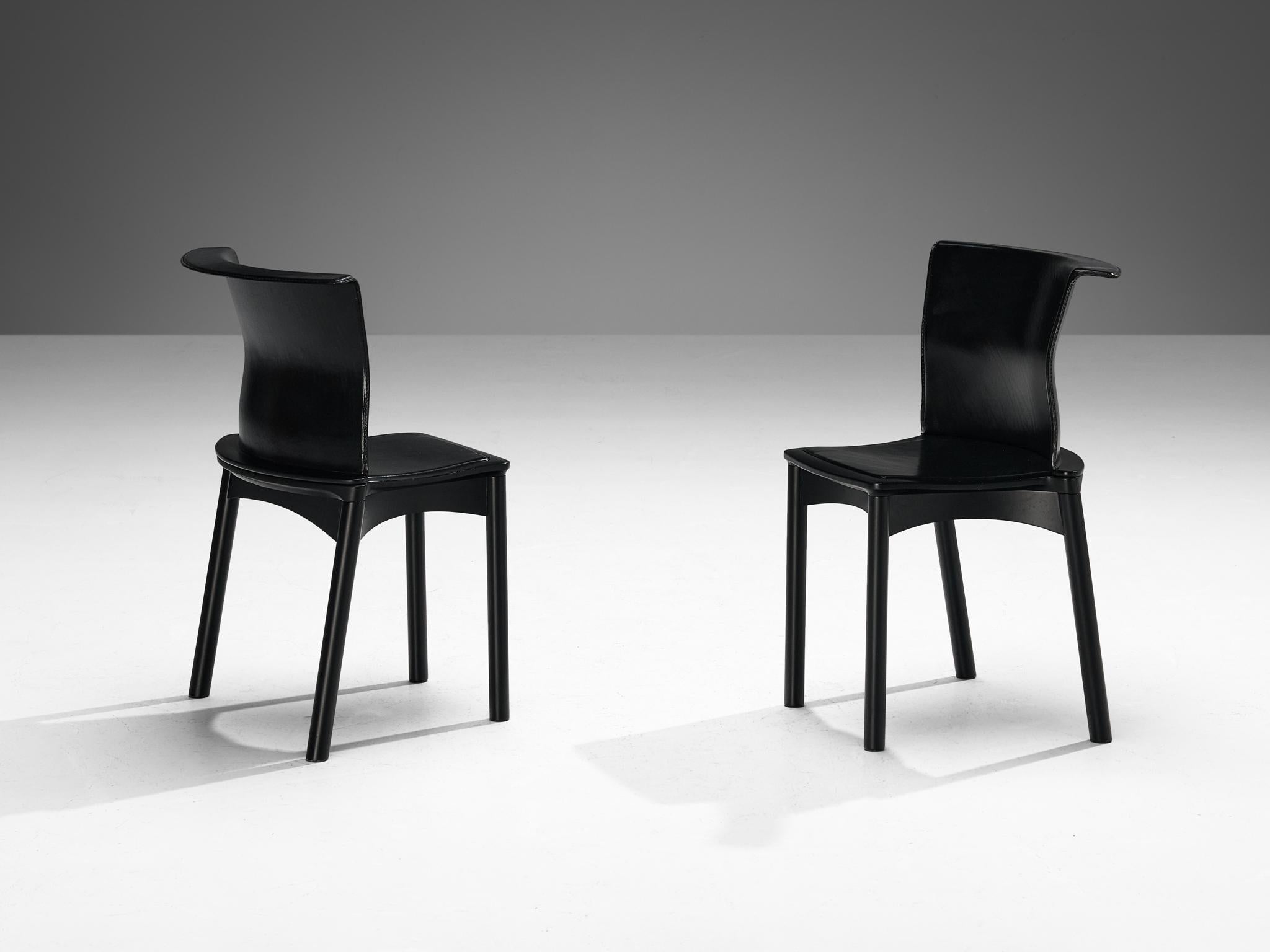 Francesco Binfaré pour Cassina Ensemble de quatre chaises de salle à manger 'Hock' en noir en vente 6