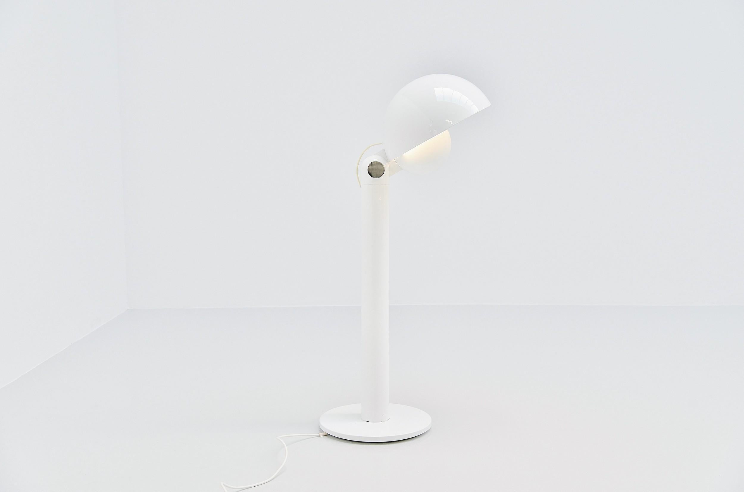 Francesco Buzzi Cuffia Floor Lamp Bieffeplast, Italy, 1969 In Good Condition In Roosendaal, Noord Brabant