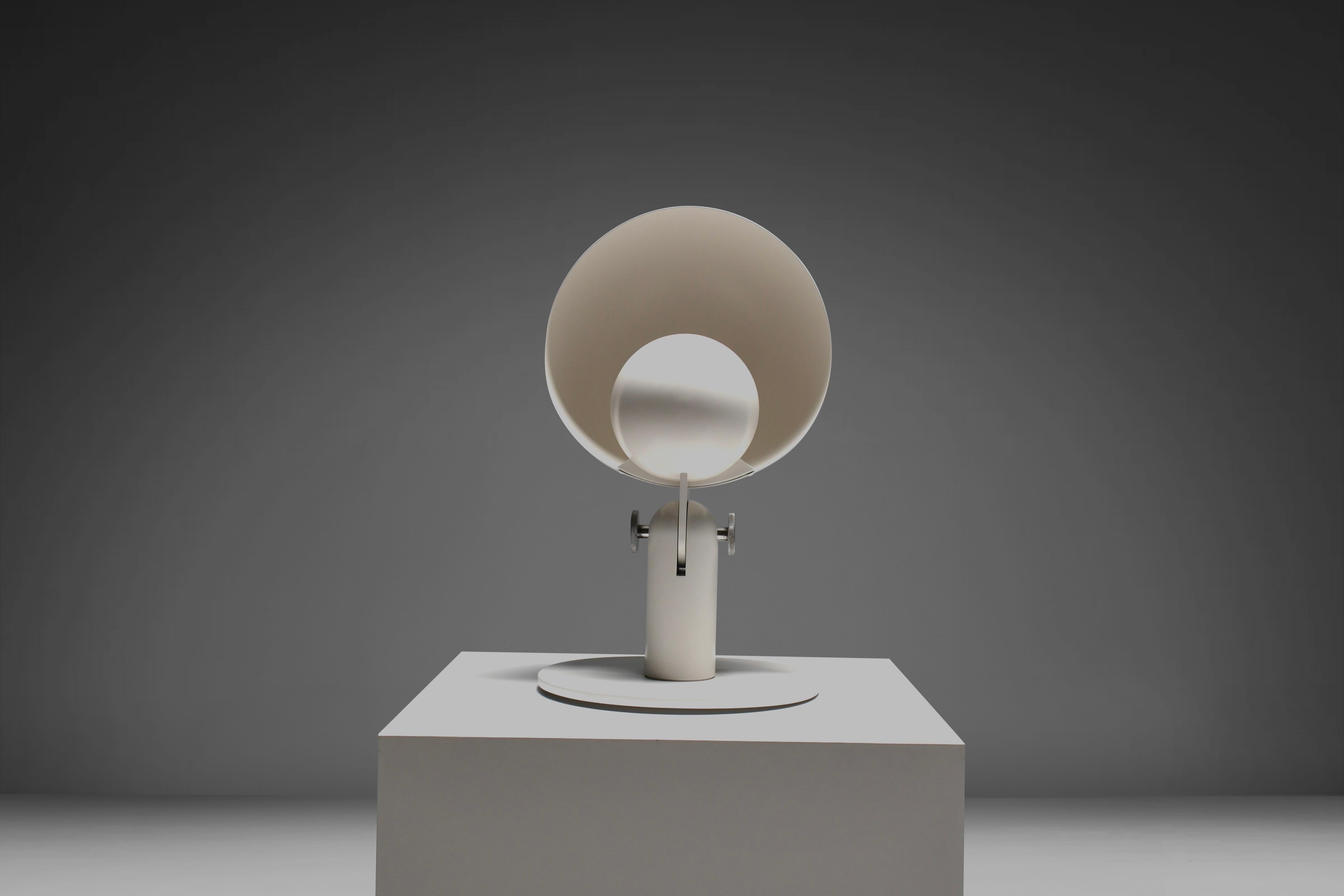 Space Age Large White Metal Francesco Buzzi ‘Cuffia’ Table Lamp by Bieffeplast, 1969