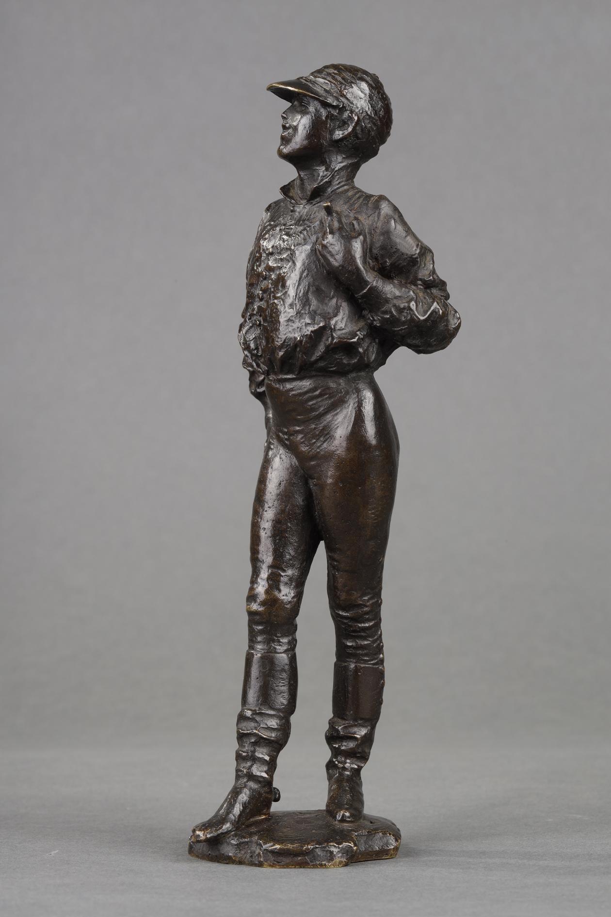 Jinete de pie elegante - Sculpture de Francesco de Matteis