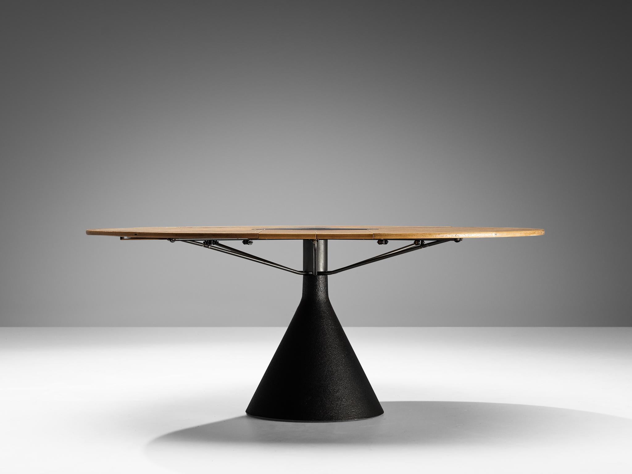 Francesco Fois for Bernini 'Click' Dining Table in Maple and Metal  In Good Condition For Sale In Waalwijk, NL