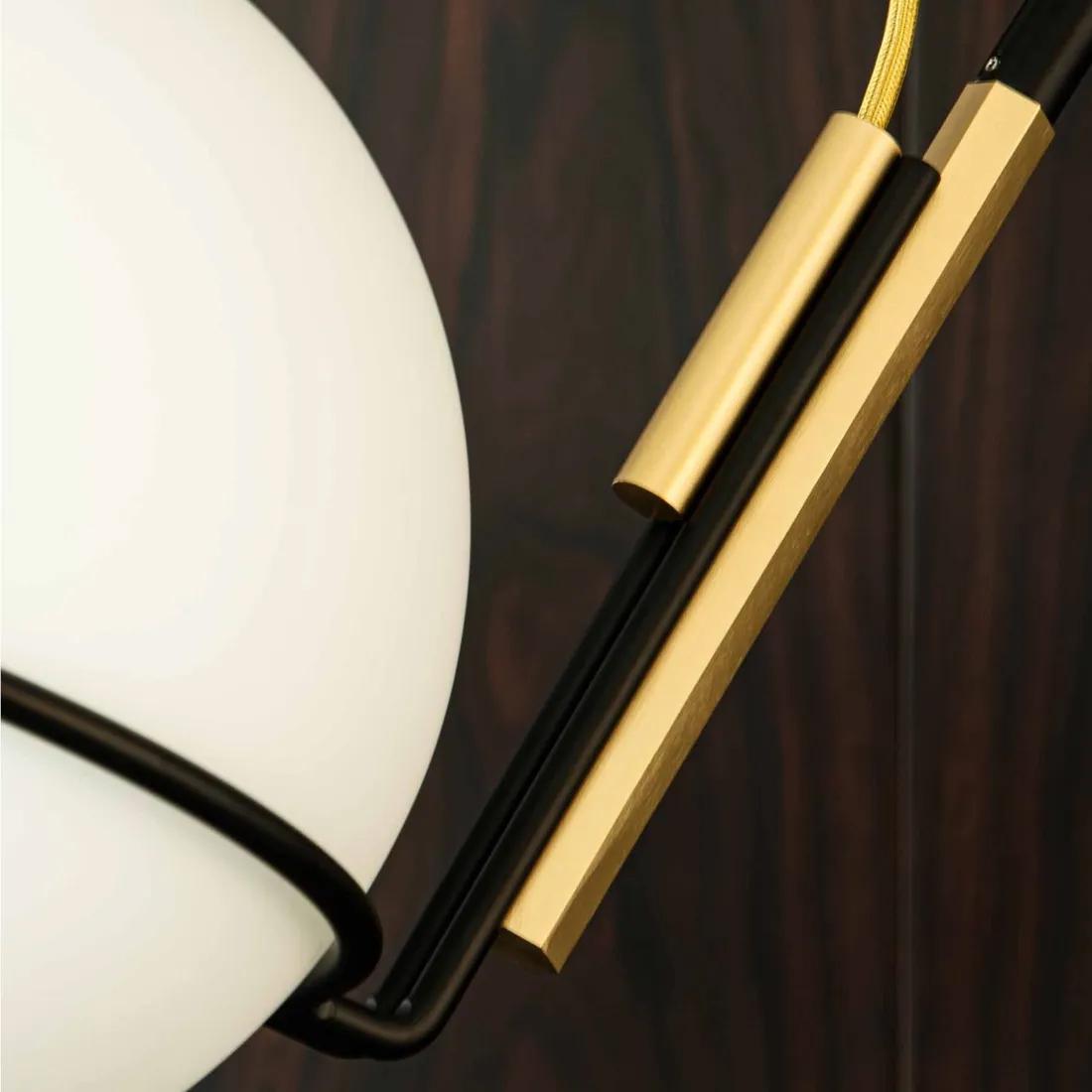 Metal Francesco Librizzi 'Alicanto' Floor Lamp for Fontana Arte in White and Gold For Sale