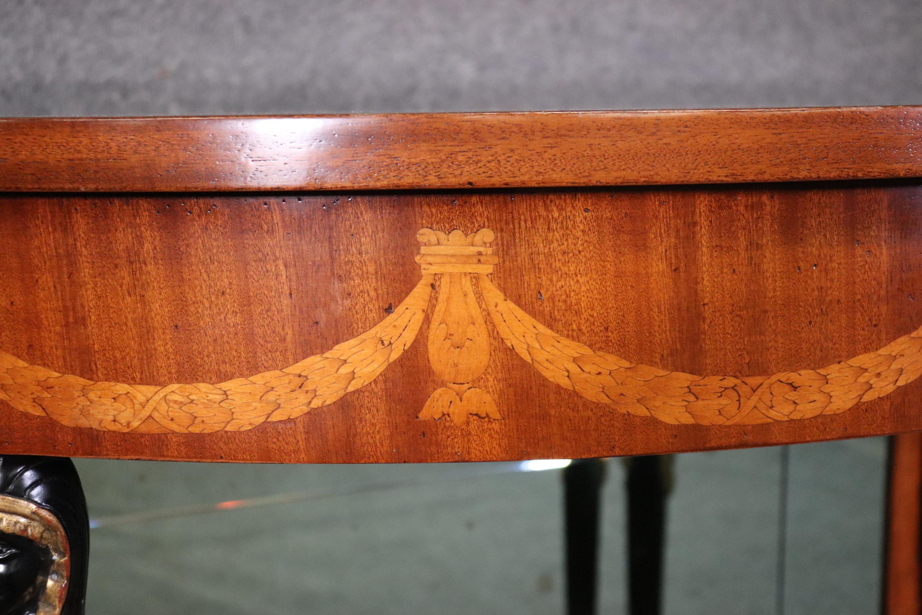 Table console en bois de satin incrusté figuratif de style néo-égyptien italien Francesco Molon en vente 6