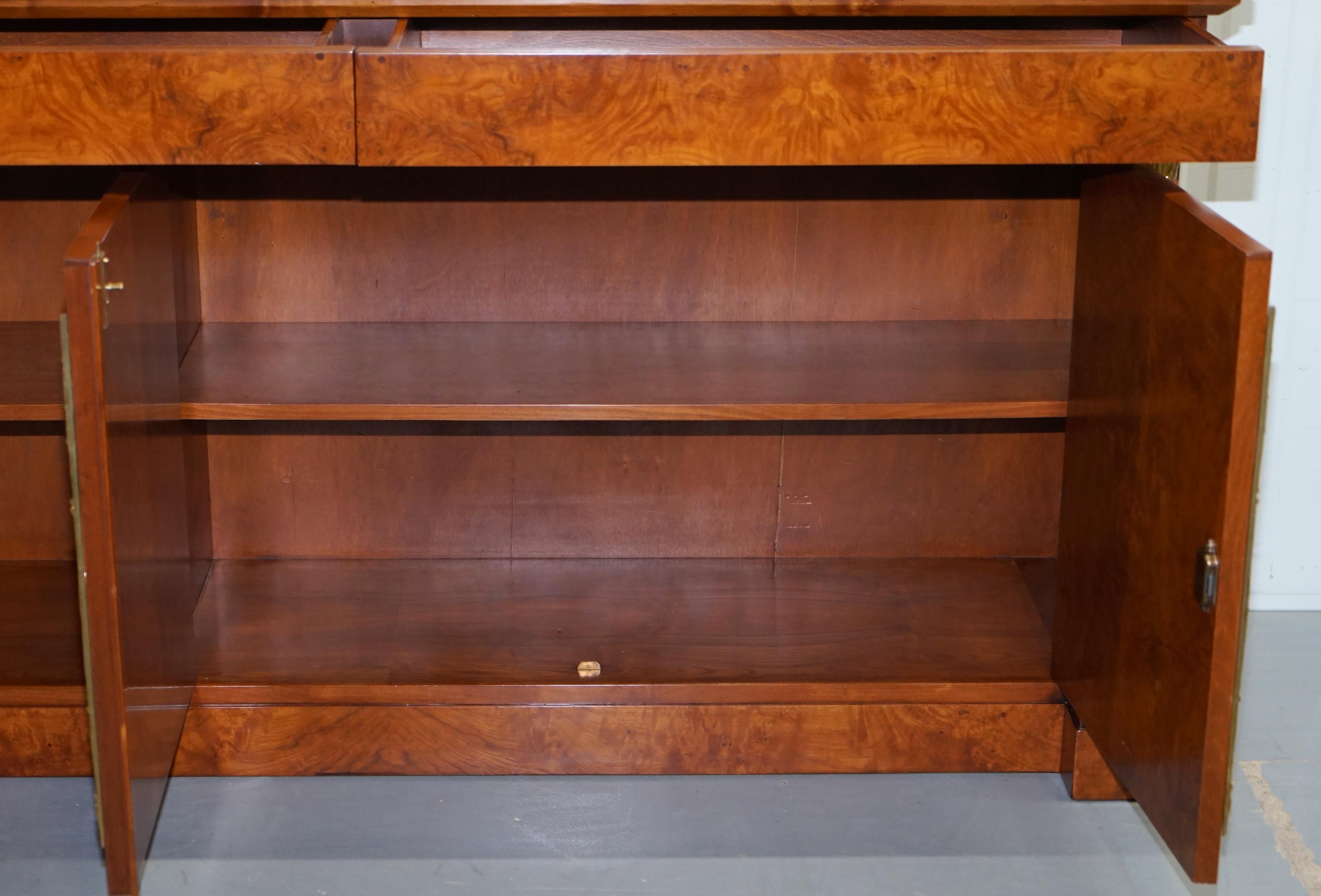 Francesco Molon Made in Italy Giemme Walnut Sideboard Buffet Corinthian Pillared 10