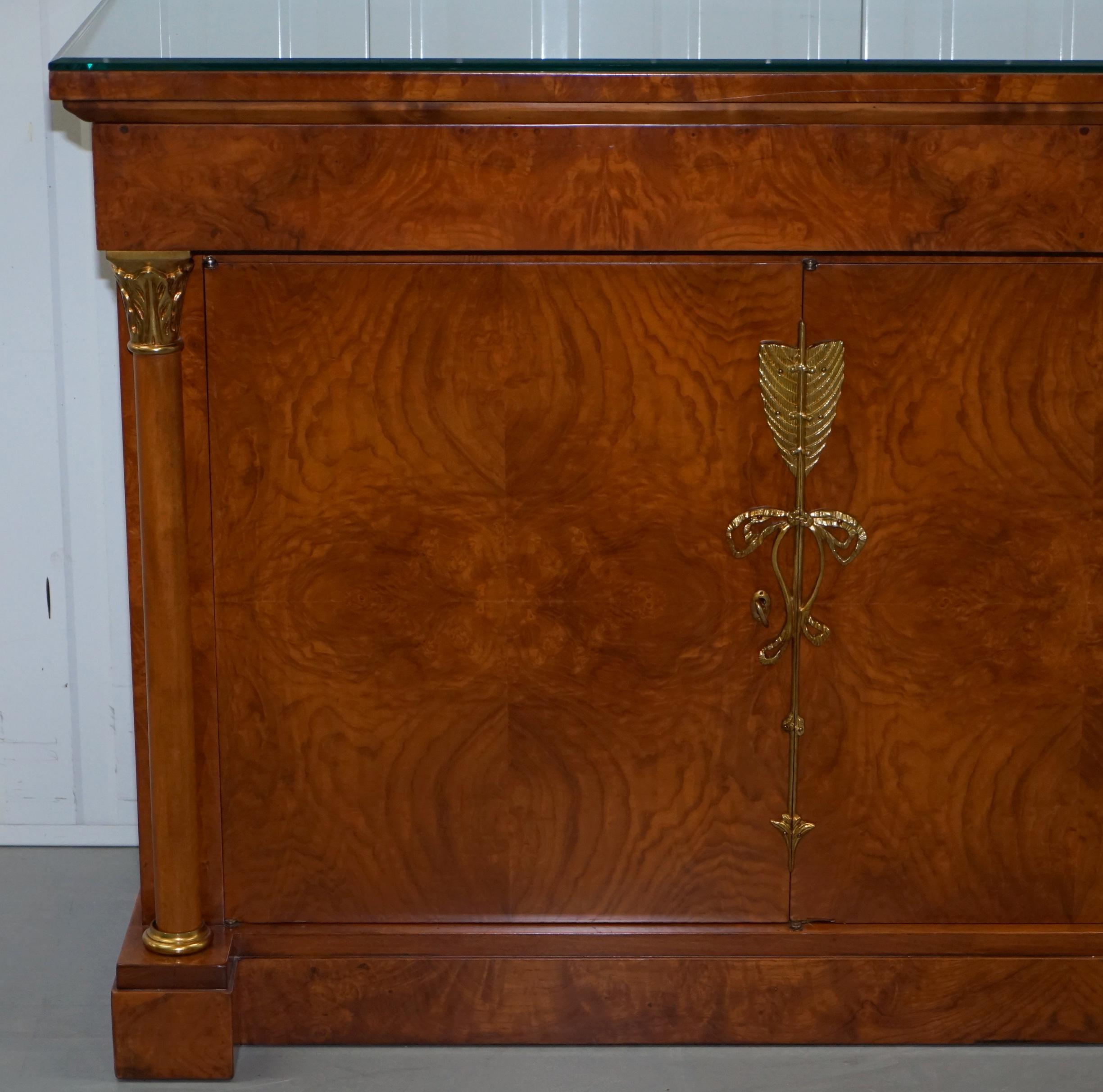 Modern Francesco Molon Made in Italy Giemme Walnut Sideboard Buffet Corinthian Pillared
