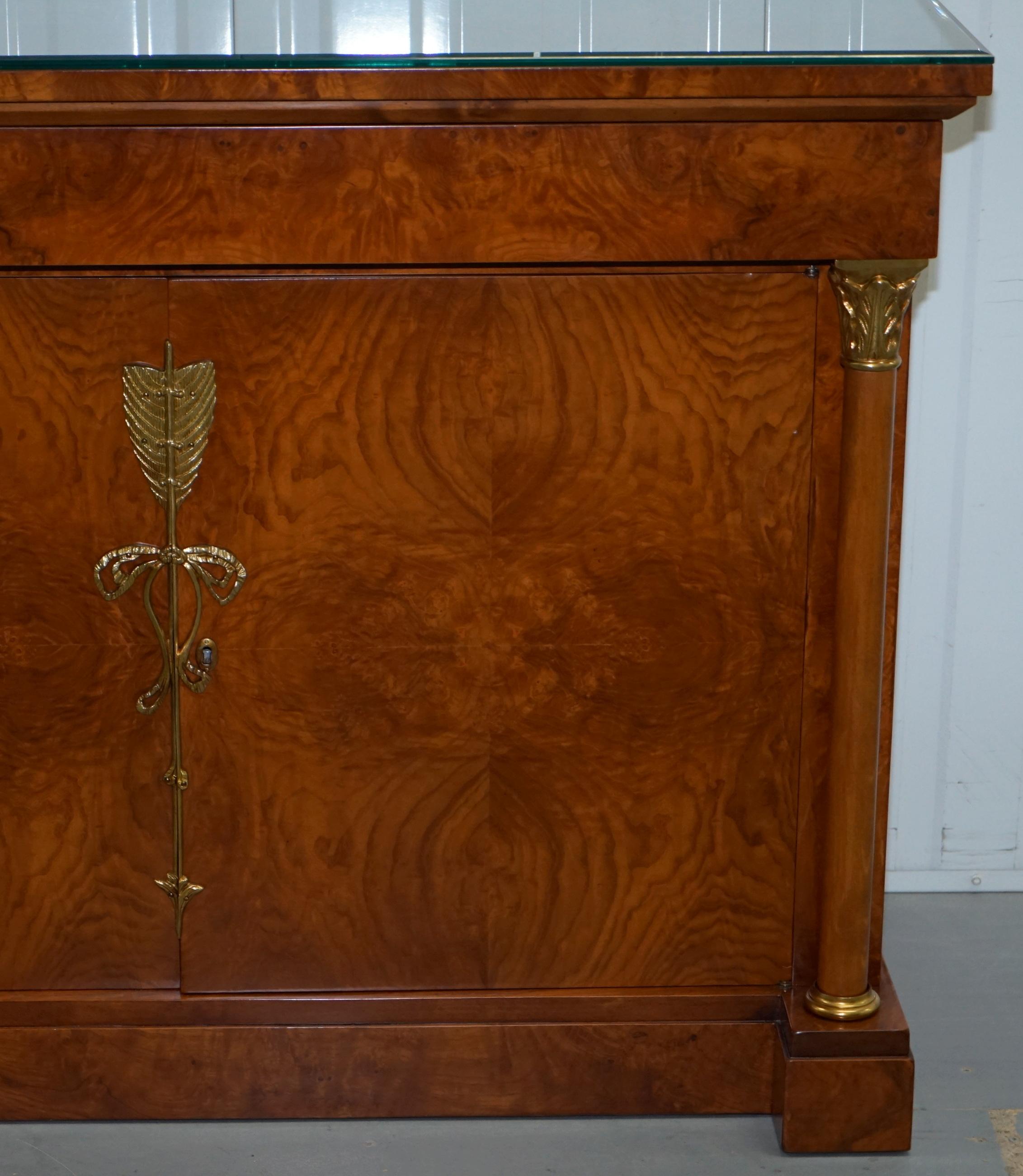 Hand-Crafted Francesco Molon Made in Italy Giemme Walnut Sideboard Buffet Corinthian Pillared