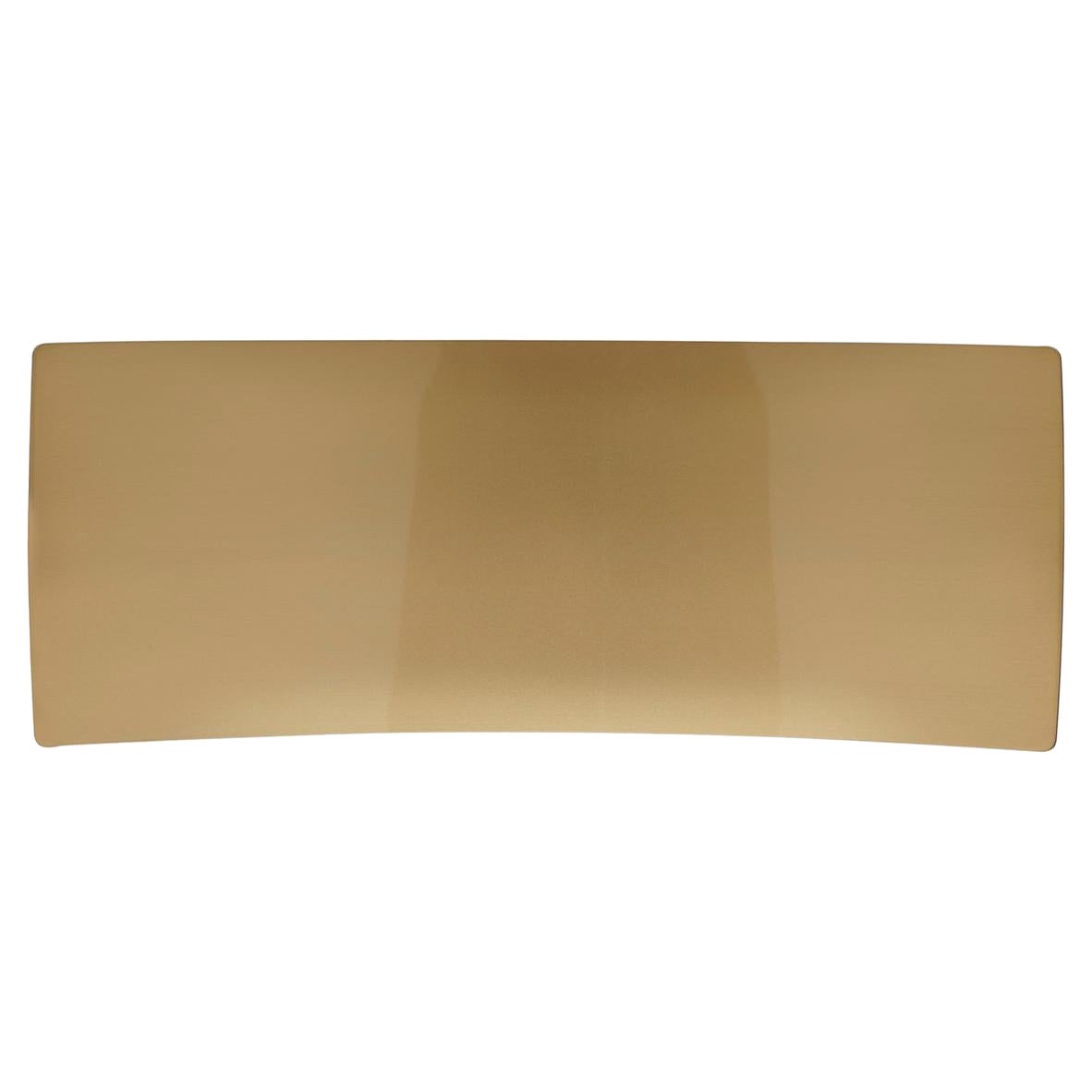 Lampada da parete Francesco Rota 'Lens' in metallo curvato oro satinato di Oluce