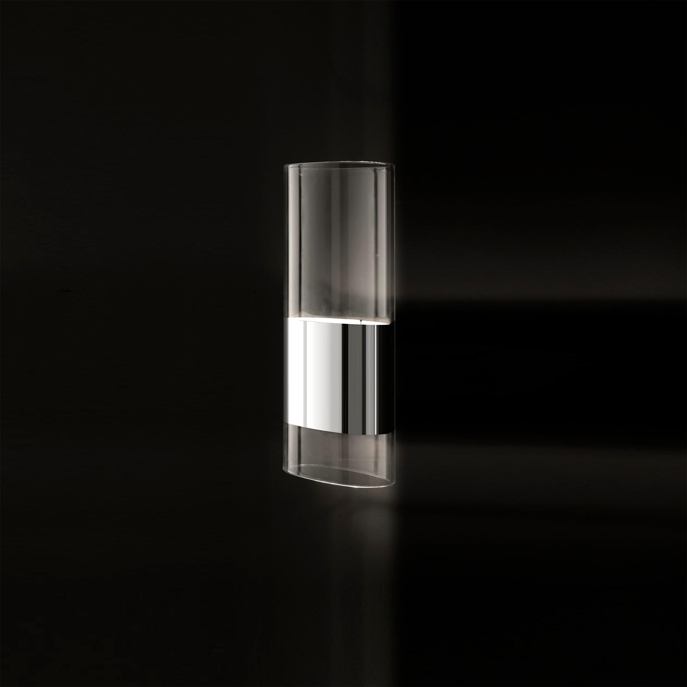 Mid-Century Modern Francesco Rota Wall Lamp 'Line' Medium Aluminium and Pyrex Glass by Oluce