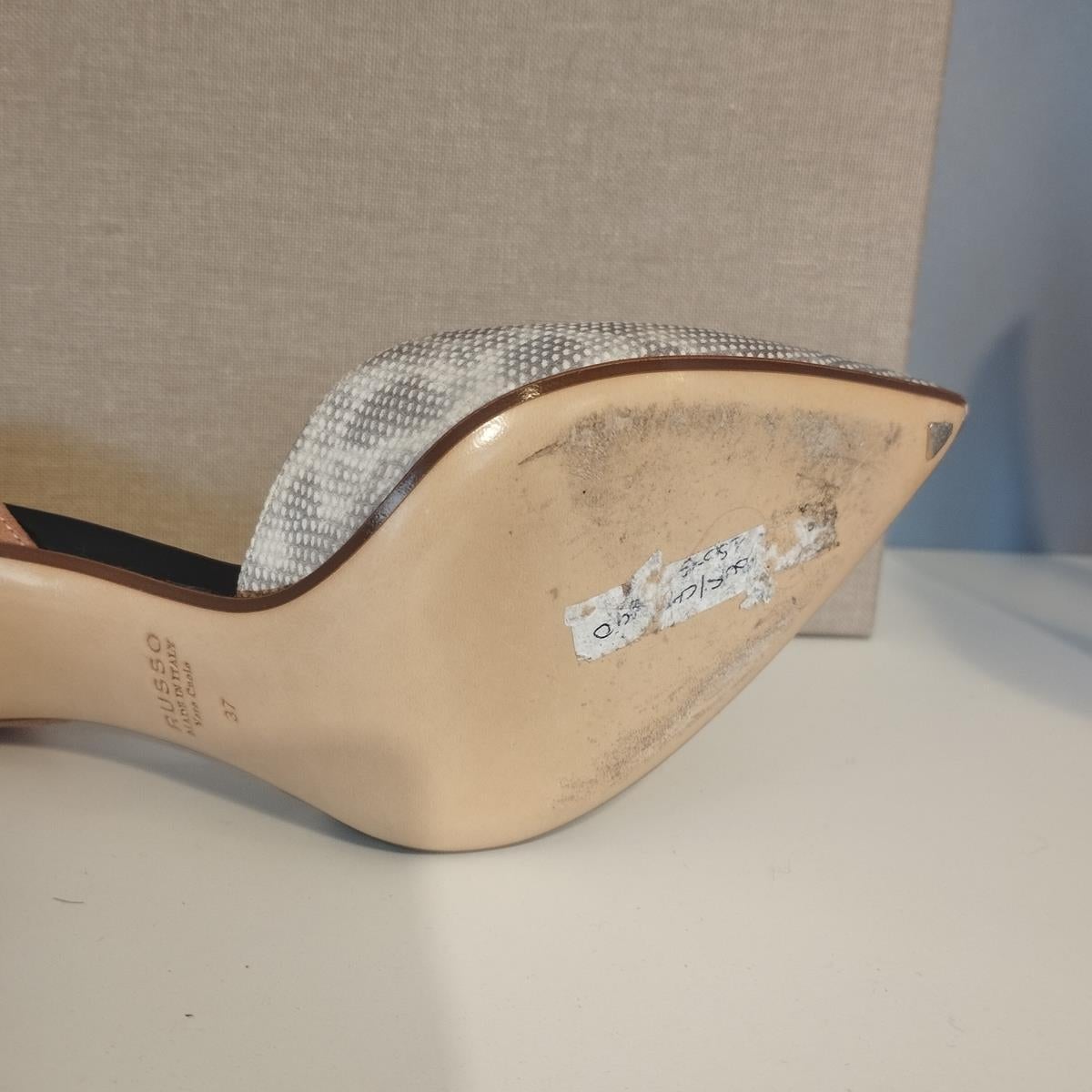 Francesco Russo Bicolor Décolleté IT 37 For Sale 3