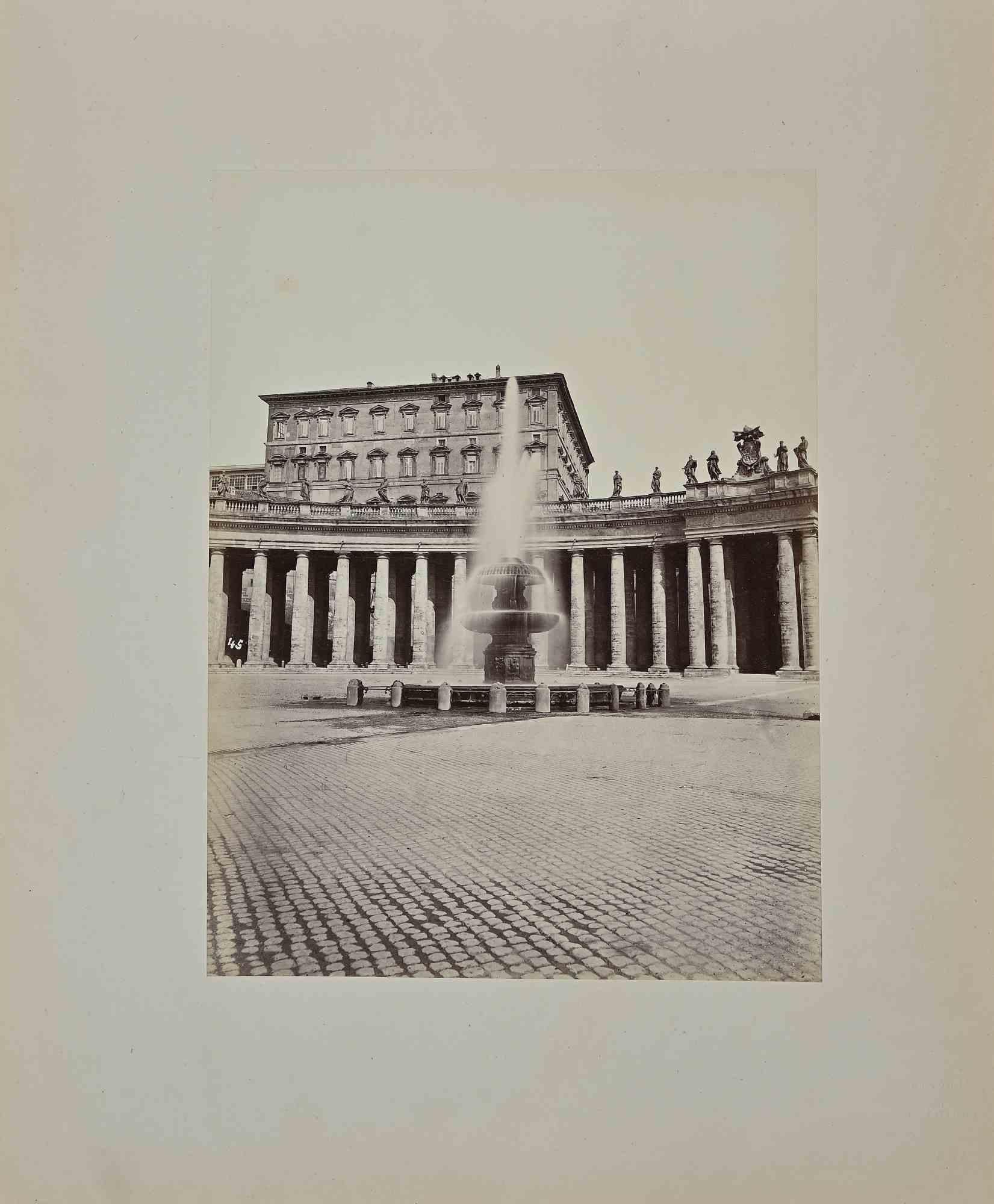 Francesco Sidoli Black and White Photograph - Fountain in Saint Peter  - Rome - Photograph by F. Sidoli - 19th Cent.