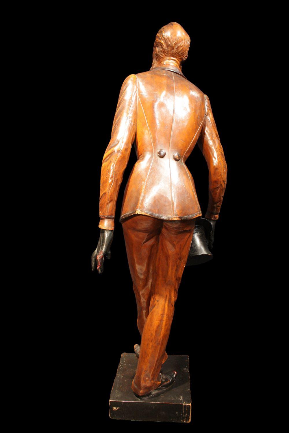 CABALLERO DE LONDRES - Sculpture Escuela italiana de Francesco Toso