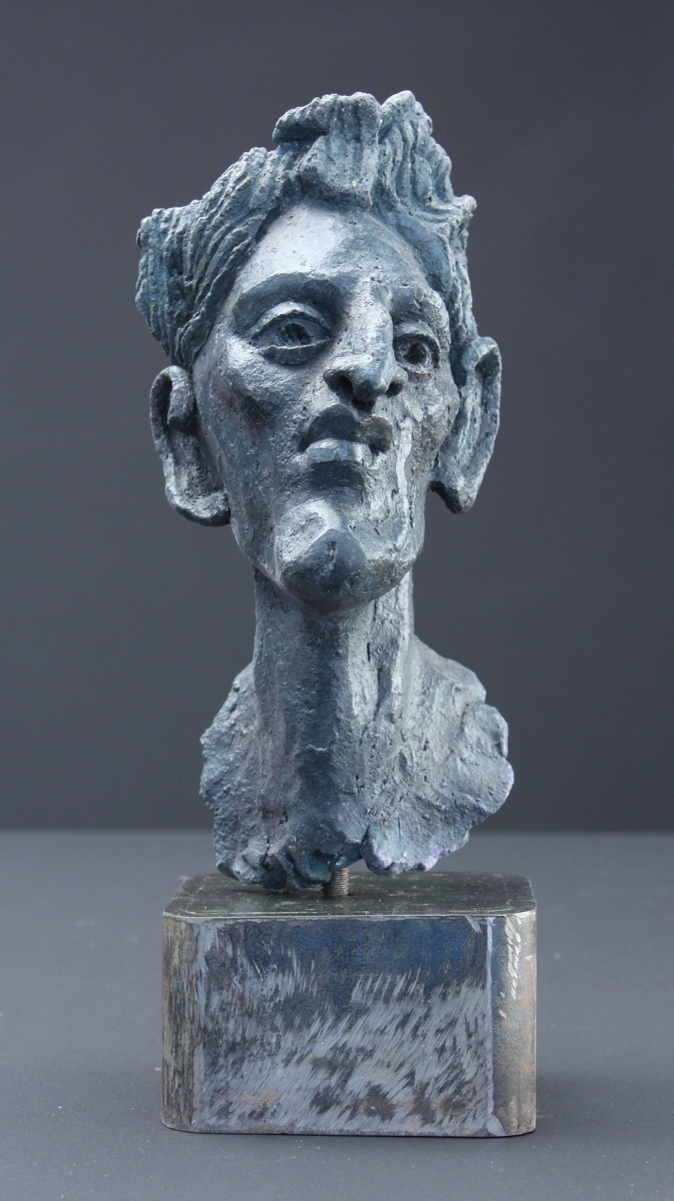 Visage IV. – Sculpture von Francine Auvrouin