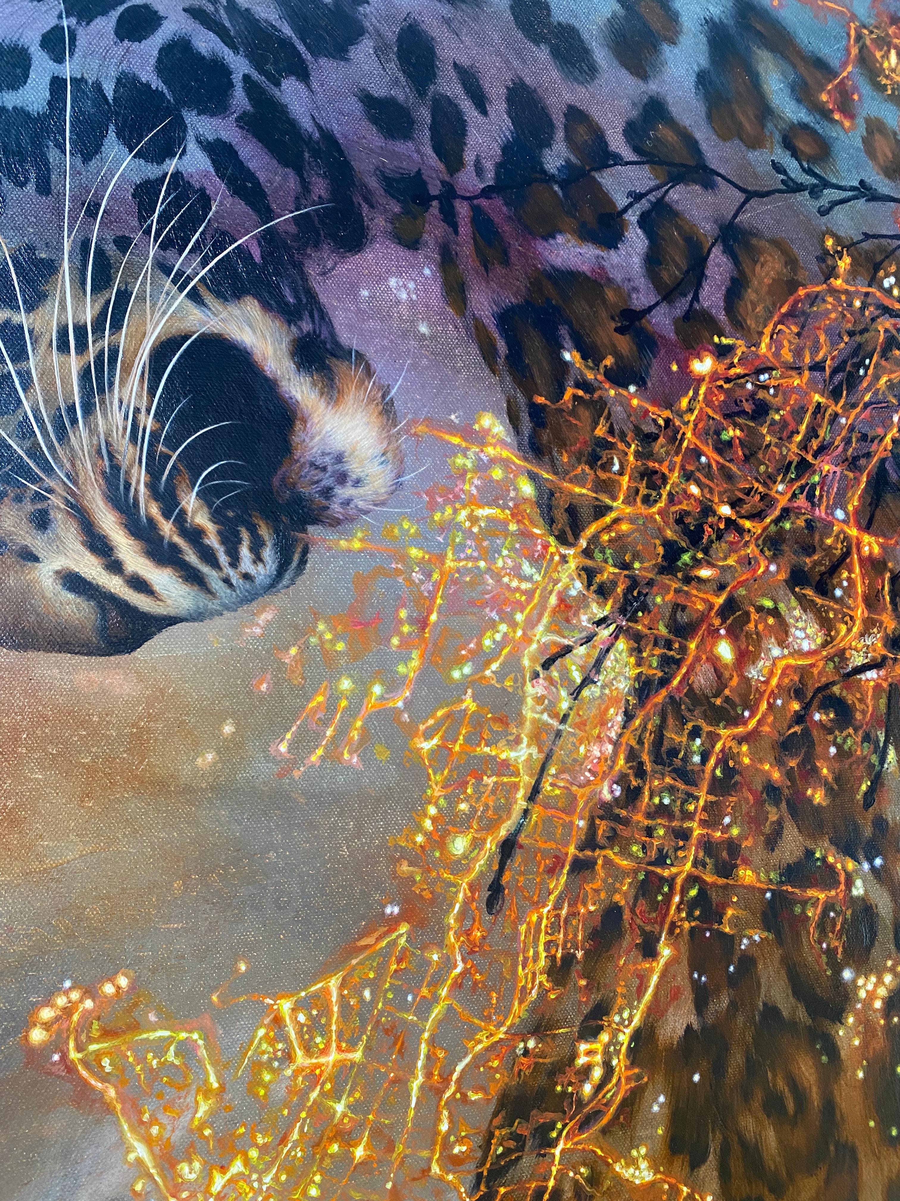 Leoparden von Mumbai, Leopard, Tier, Bäume, Grau, Gold Natur inspirierte Malerei im Angebot 13