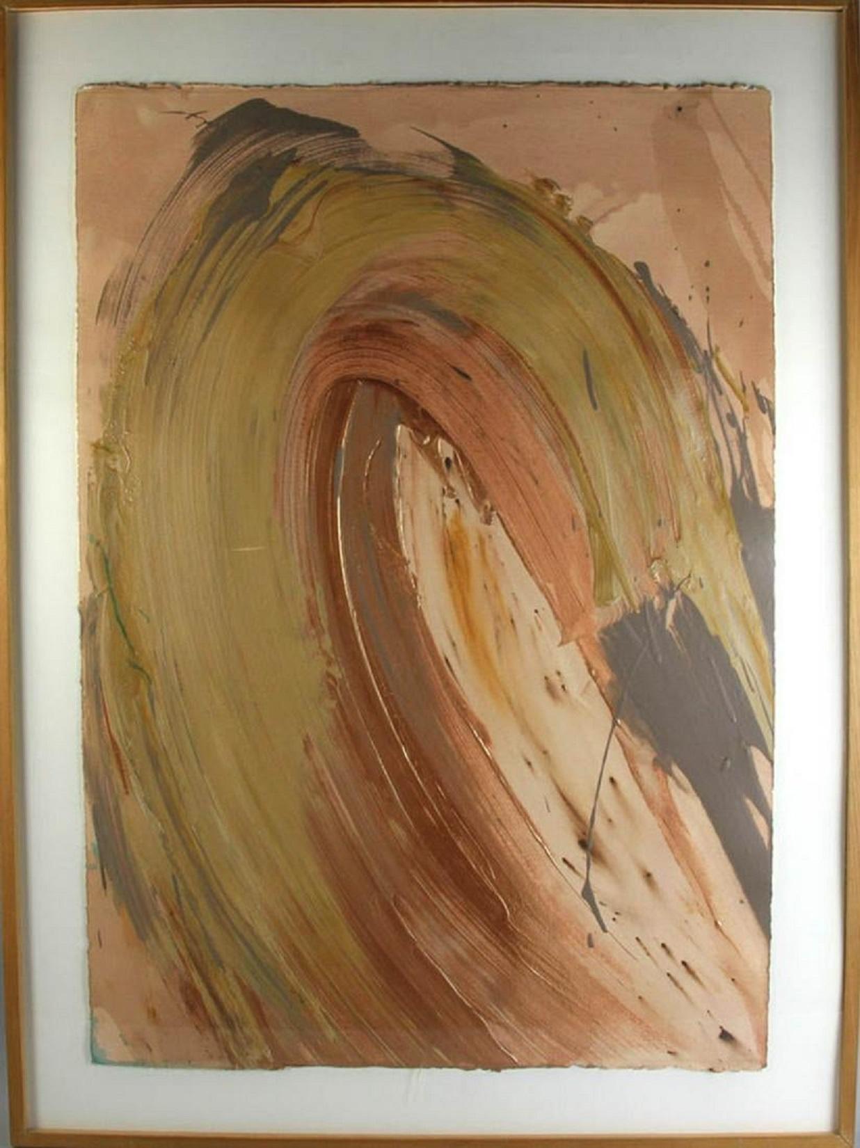 Triángulo de las Bermudas, en vivos tonos metálicos, oro y bronce, sobre papel Arches. enmarcado. Firmado, titulado y fechado en el verso. El tamaño incluye el marco. Se trata de una obra abstracta y puede colgarse tanto en vertical como en