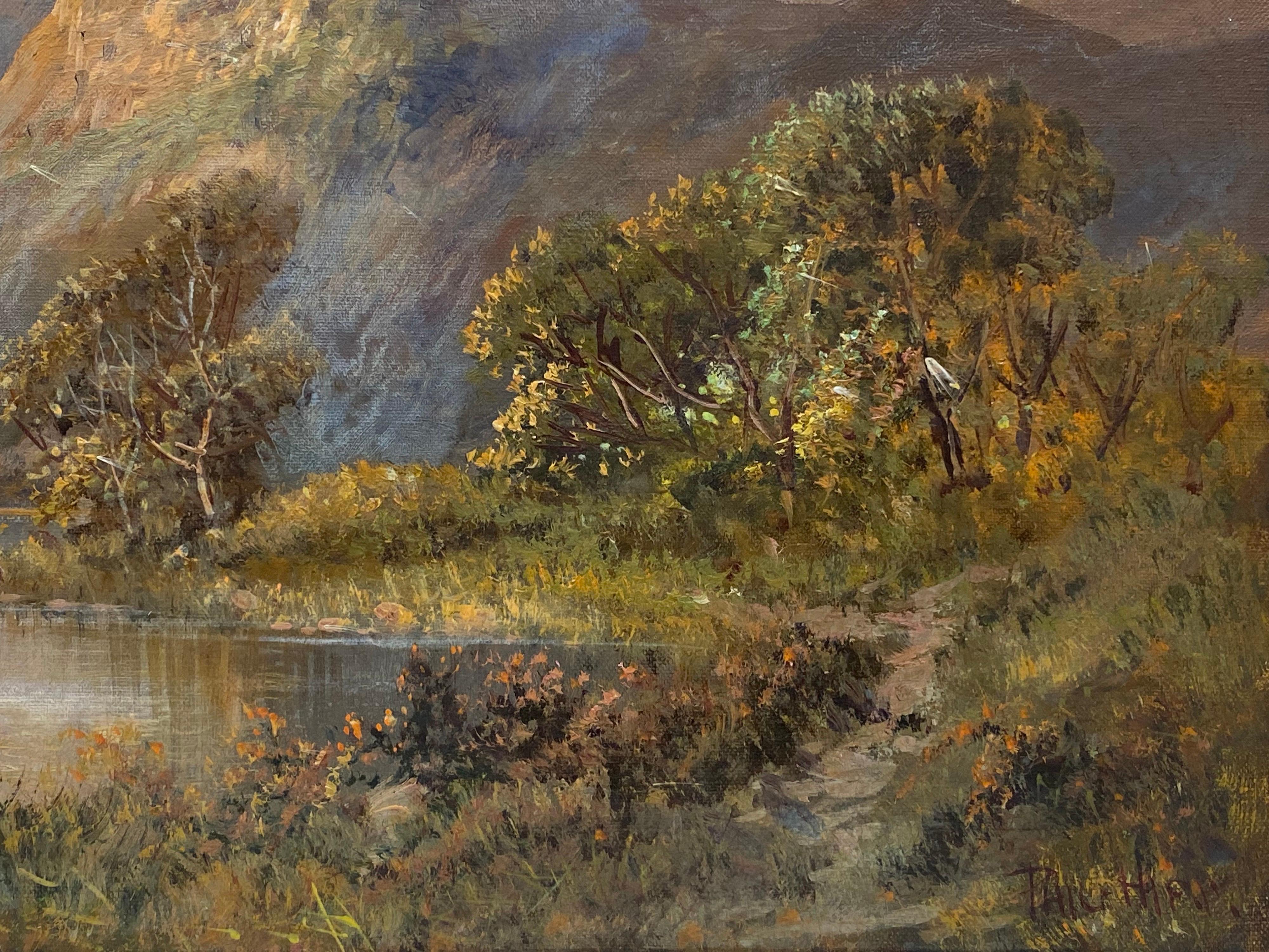Pintura al Óleo Antigua de las Tierras Altas Escocesas Escena veraniega de un lago con montañas - Figurative Painting Gris de Francis E. Jamieson