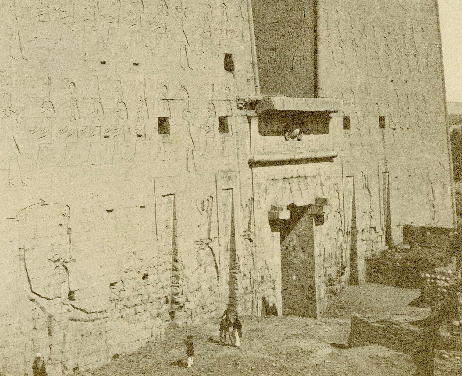 El Gran Pilón de Edfou, Alto Egipto - Photograph de Francis Frith