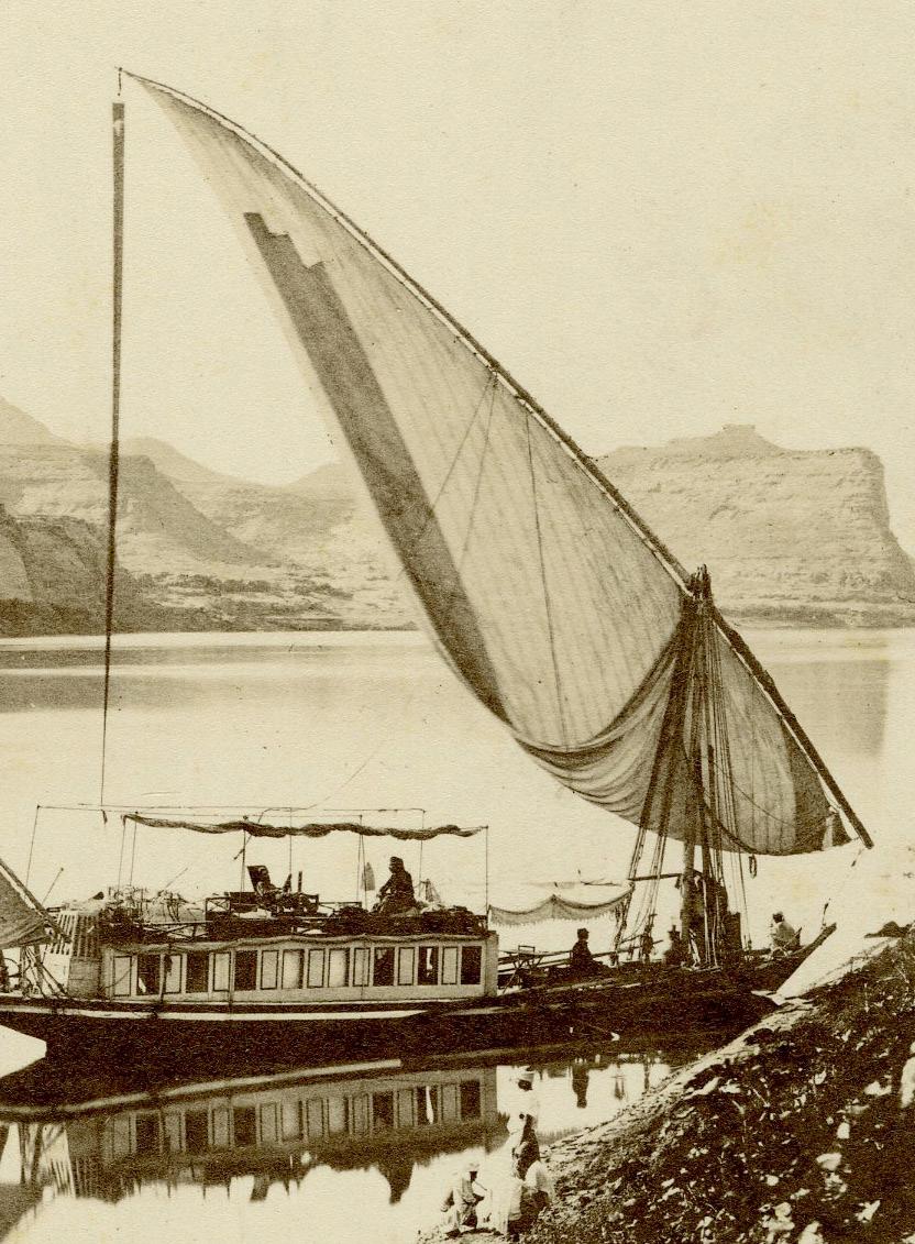 Reisende mit Boot in Ibrim – Photograph von Francis Frith