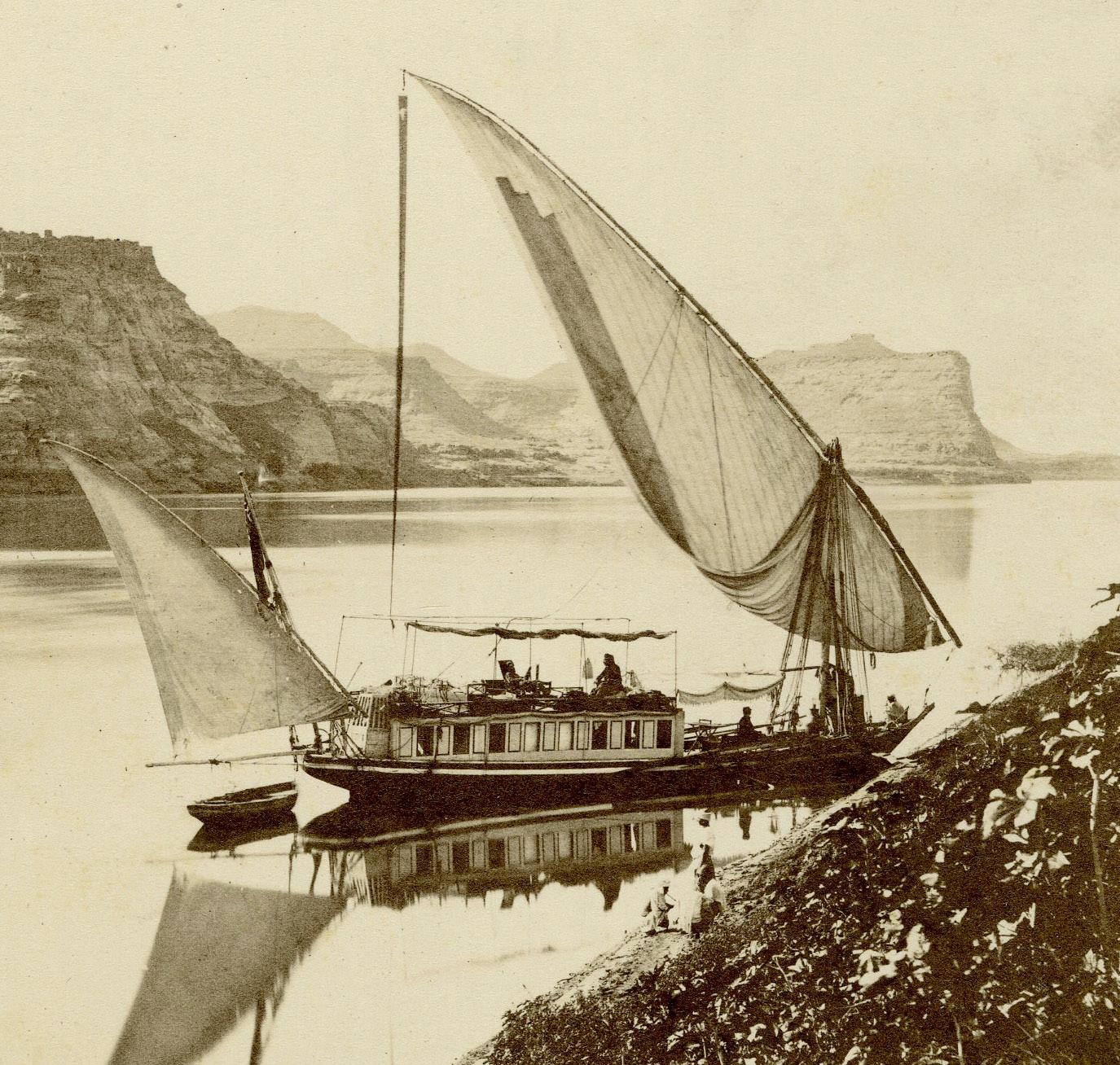 Reisende mit Boot in Ibrim (Romantik), Photograph, von Francis Frith