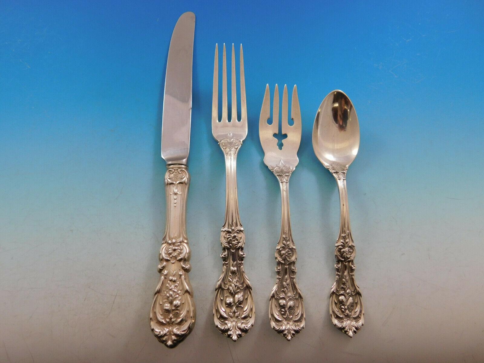 20ième siècle Ensemble de couverts en argent sterling 8 pièces Old Mark 70 Pcs Dinner Francis I de Reed &amp;amp; Barton en vente
