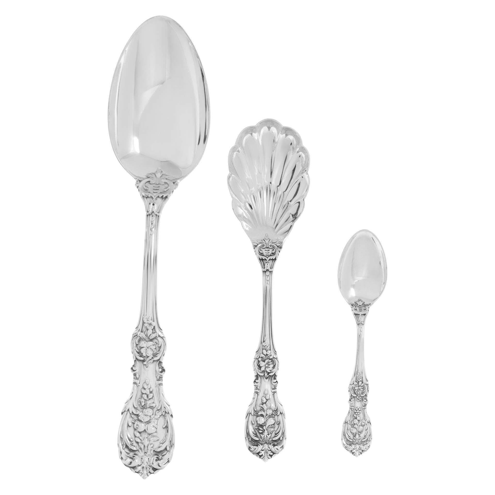 FRANCIS THE FIRST sterling silver flatware set patented in 1907 by Reed & Barton In Excellent Condition For Sale In Surfside, FL
