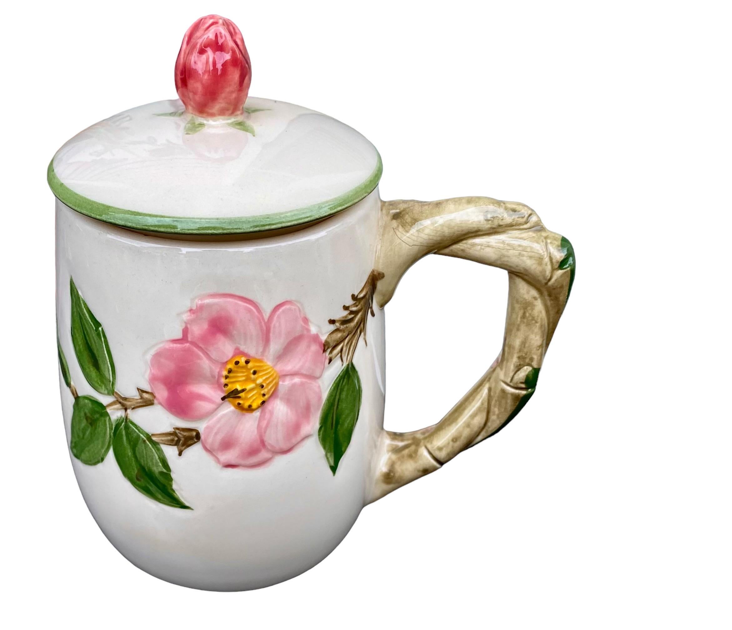 Franciscan, Desert Rose Tea Set  In Good Condition For Sale In New Orleans, LA