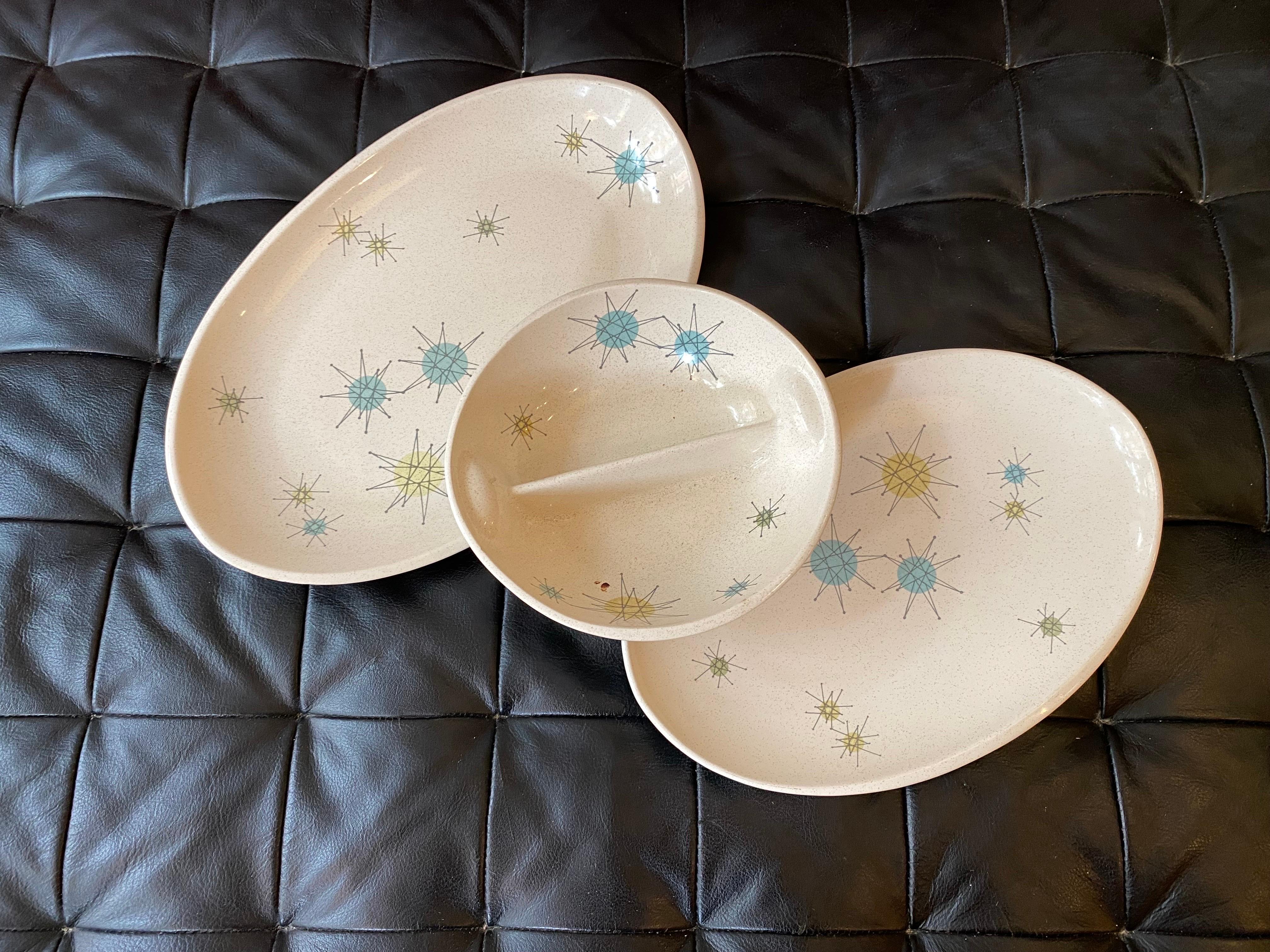 Mid-Century Modern Franciscan Starburst Dinnerware Service for 6 plus Serving Pieces! For Sale