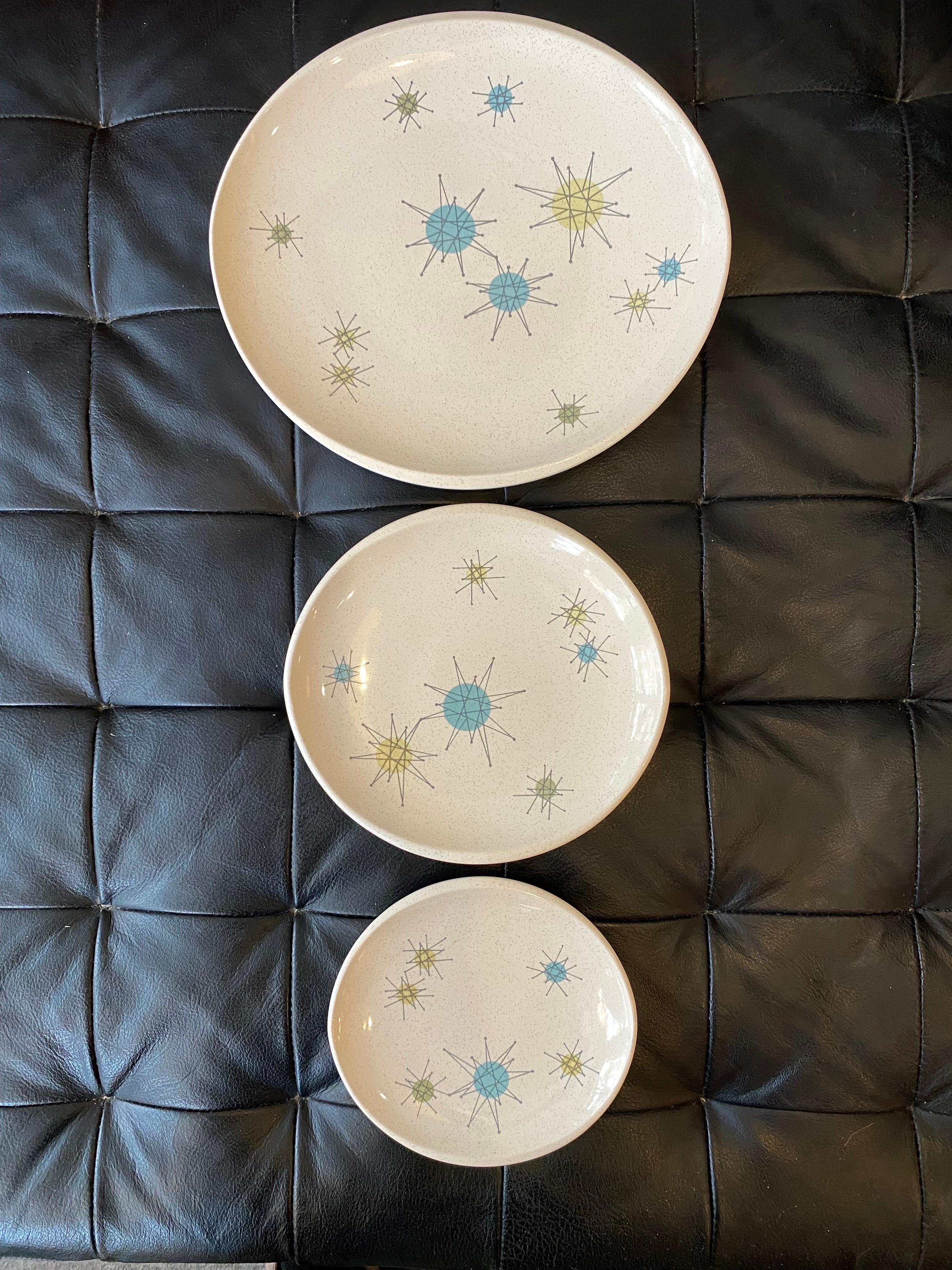 American Franciscan Starburst Dinnerware Service for 6 plus Serving Pieces! For Sale