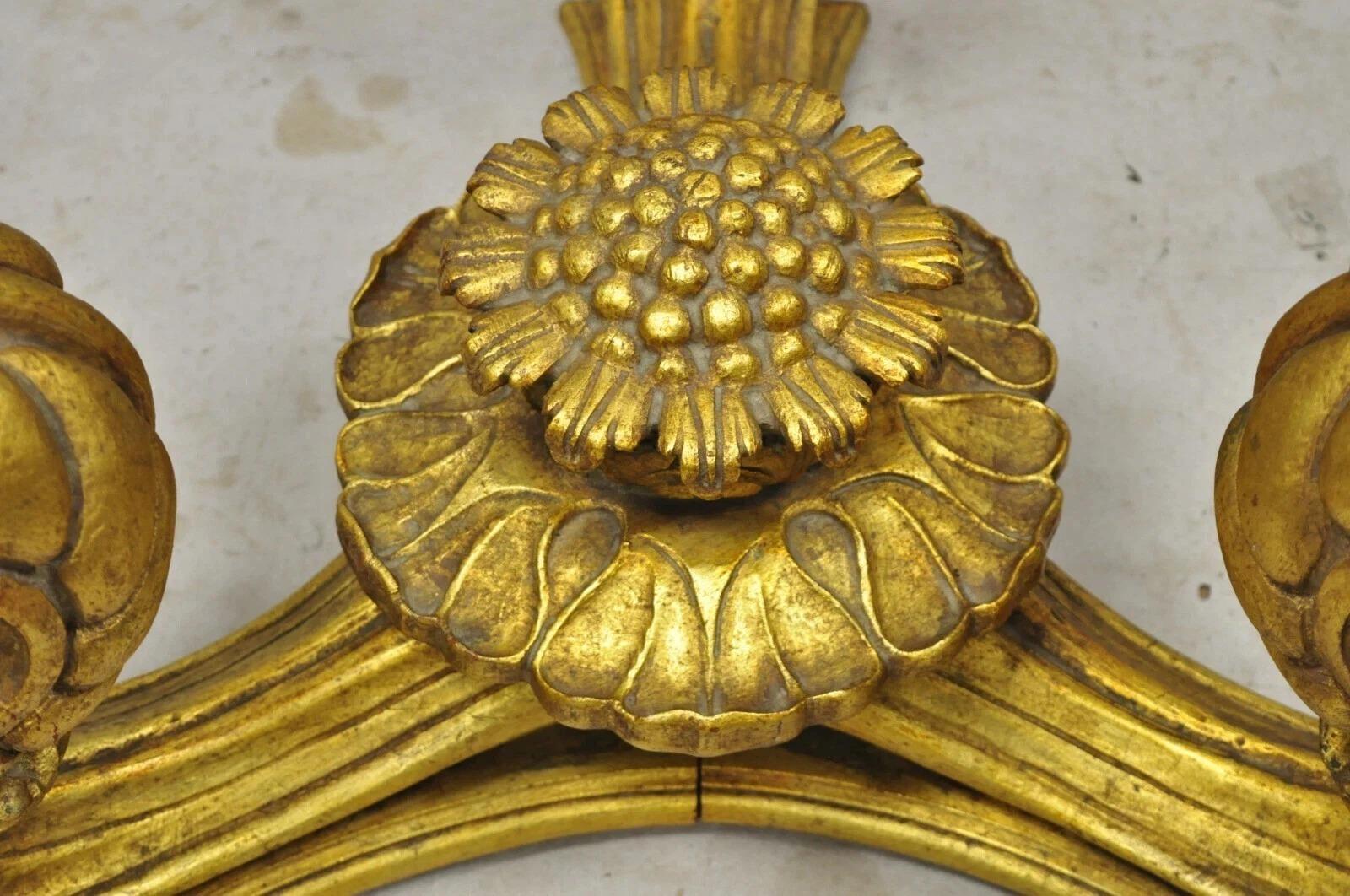 20ième siècle Table basse en bois doré Francisco Hurtado Italian Spanish Hollywood Regency Gold Giltwood en vente