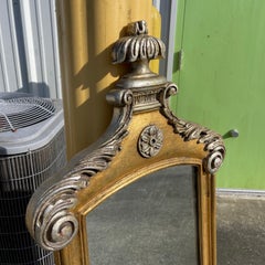 Specchio da parete Francisco Hurtado in argento e foglia d'oro dorata