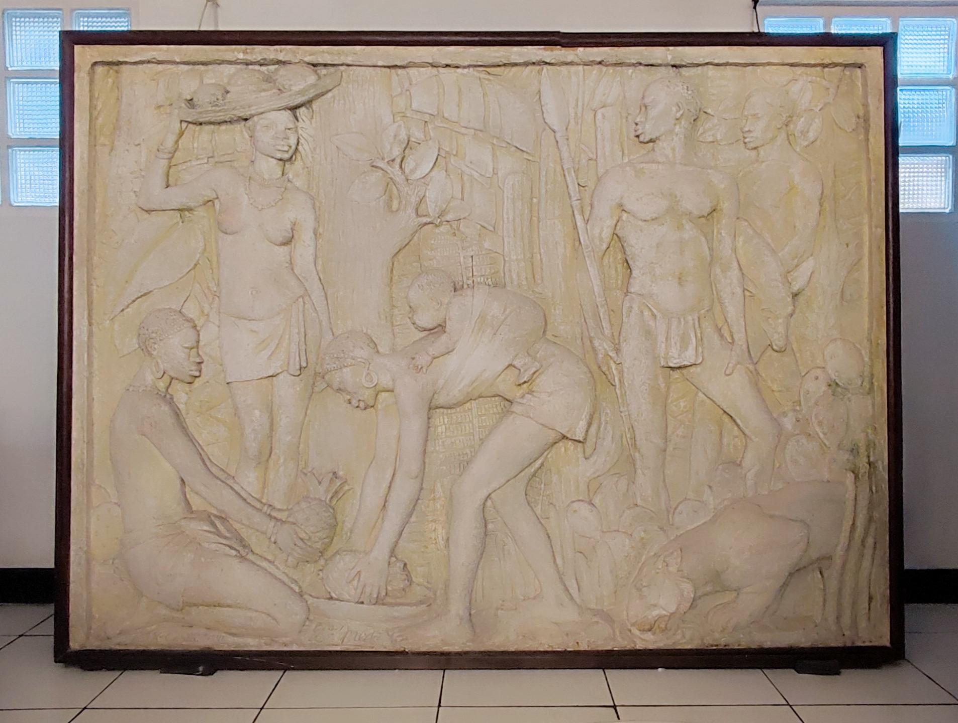 Plaster Francisco Xavier de Viveiros Costa (1914/1997) Low relief , dated 1941, signed For Sale