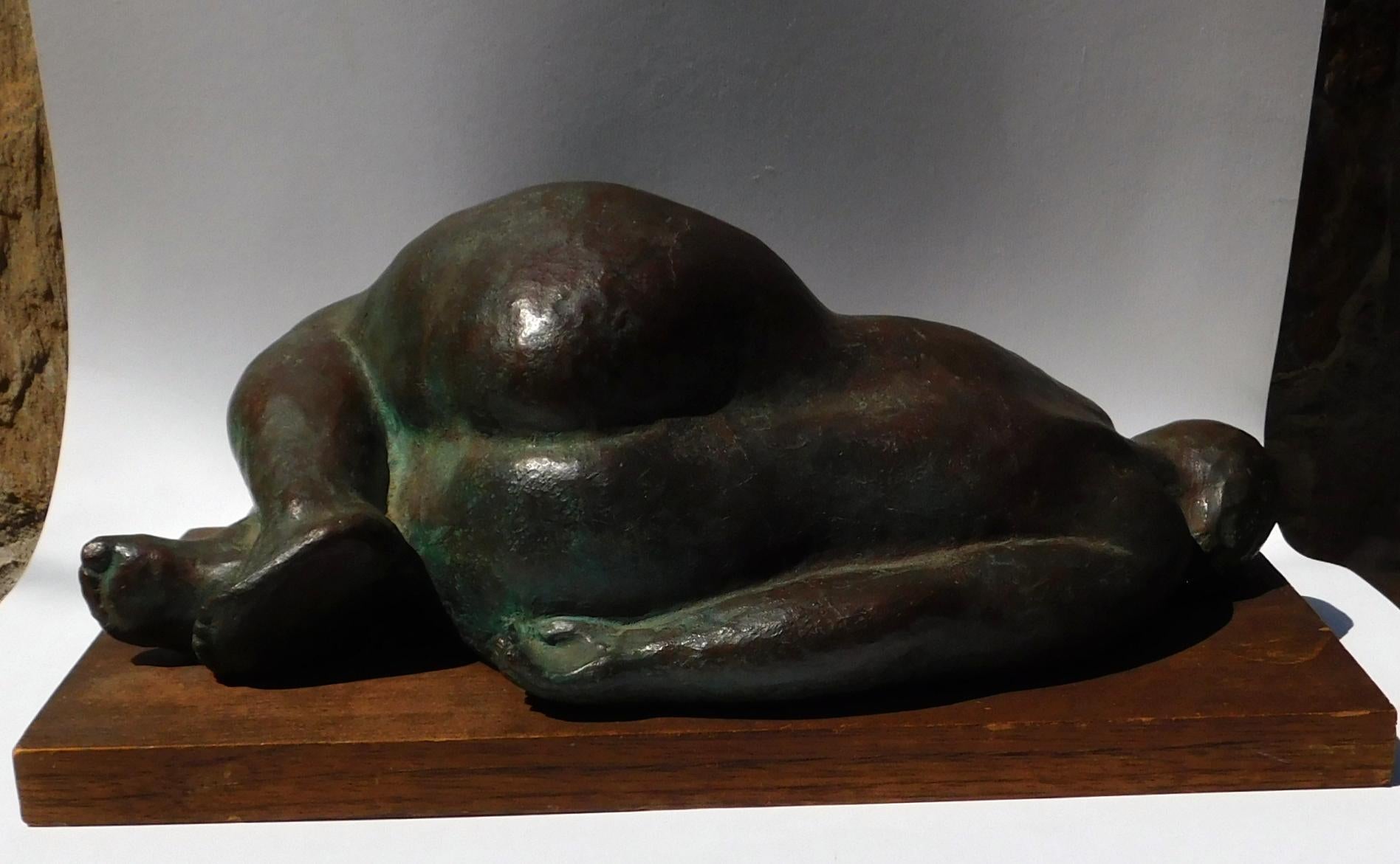 Milieu du XXe siècle Sculpture en bronze de Francisco Zuniga, 1964, 