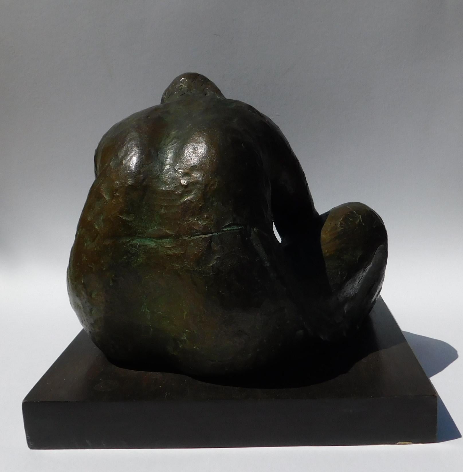 Milieu du XXe siècle Sculpture en bronze de Francisco Zuniga, 1965, 