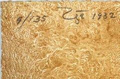 MUCHACHA EN UNA SILLA