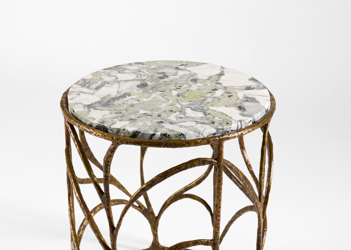 Français Table d'appoint Ramages en bronze et marbre Franck Evennou, France, 2020 en vente