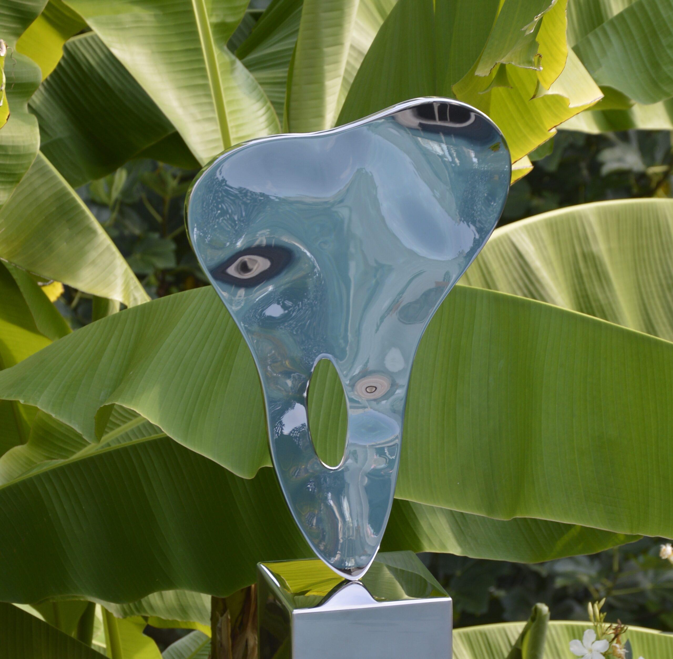 Ectoplasma I di Franck K - Scultura in acciaio inossidabile, riflessi, luce, visione in vendita 1